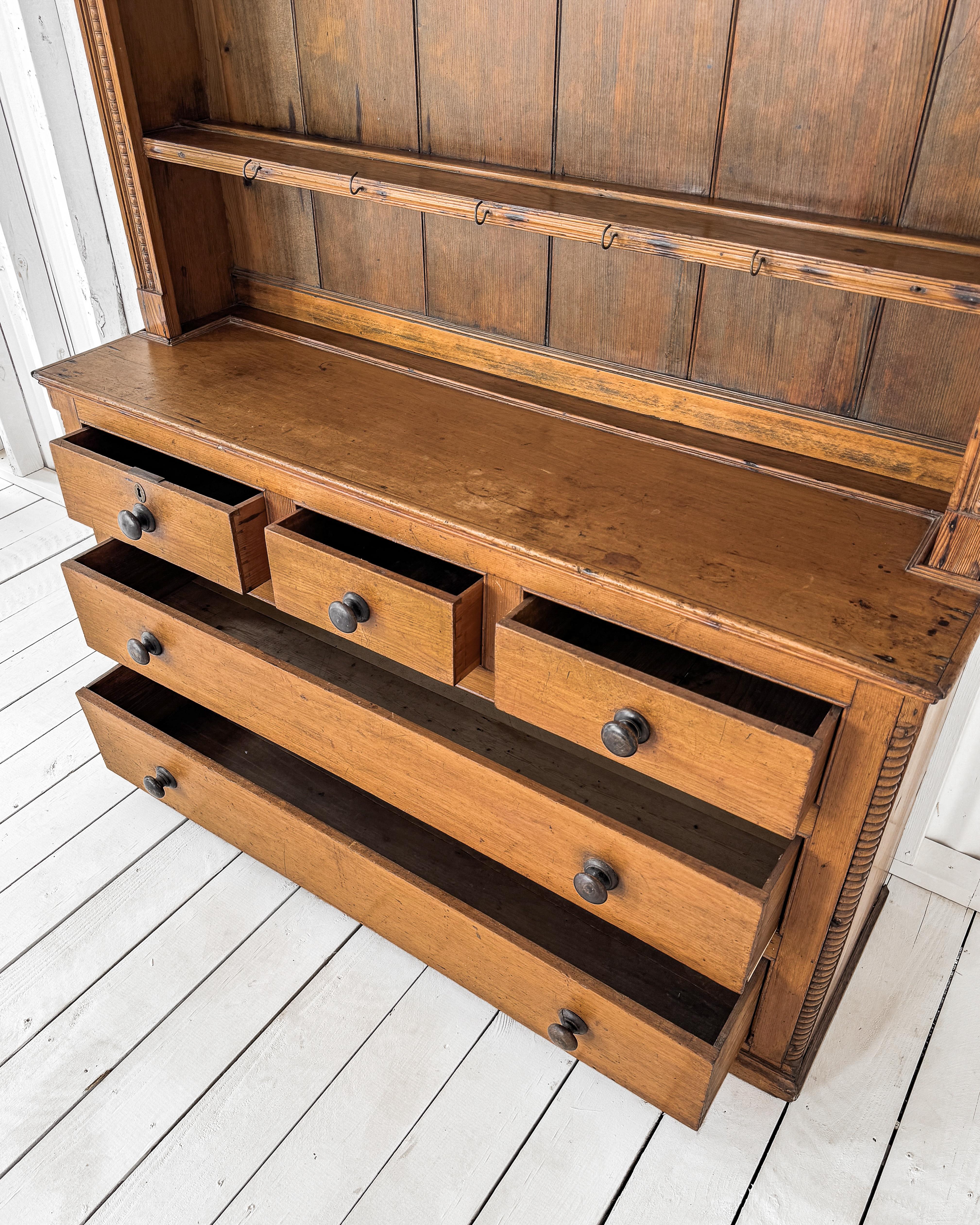 19th Century Pine Dresser with Plate Rack For Sale 13
