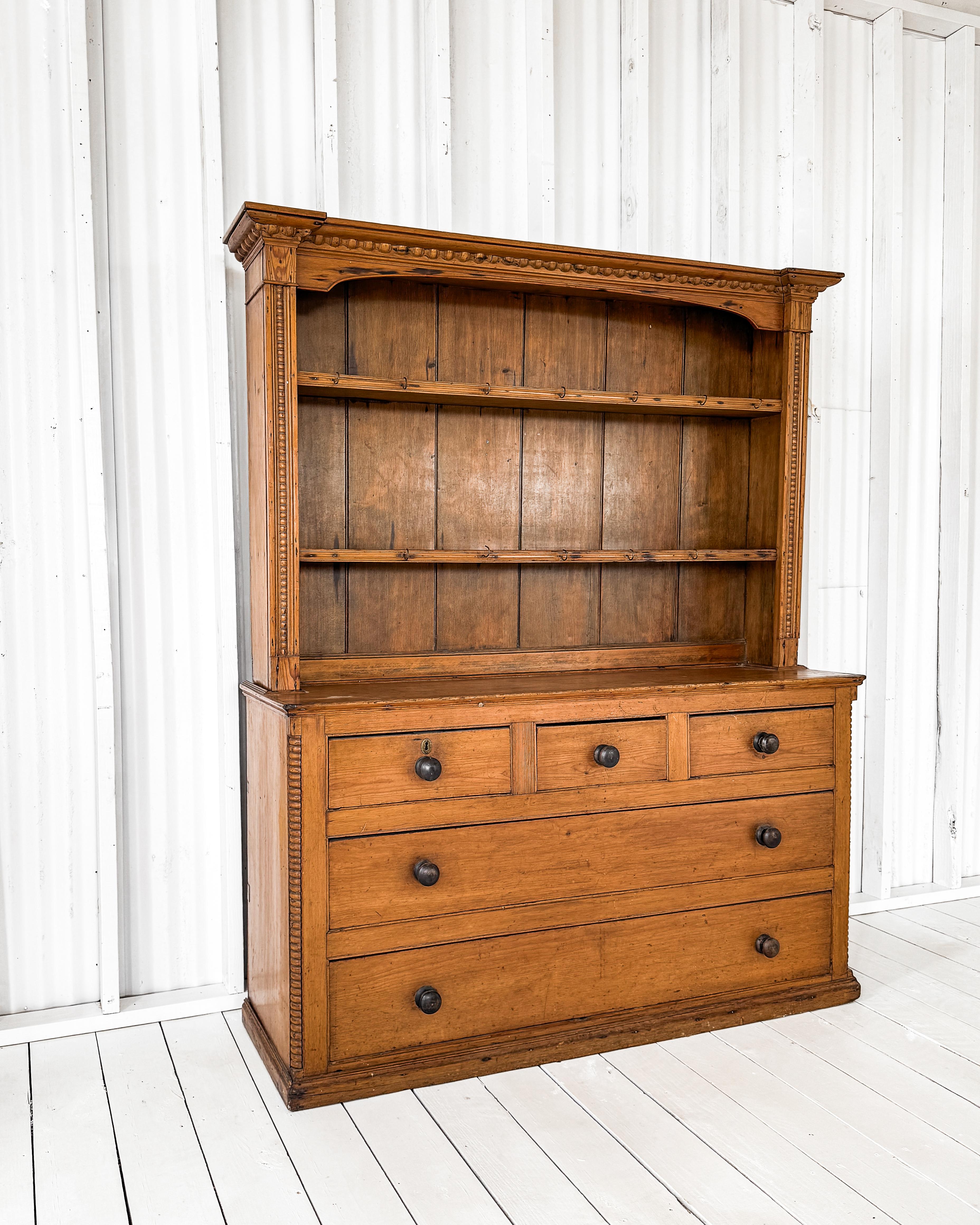 19th Century Pine Dresser with Plate Rack In Good Condition In Mckinney, TX