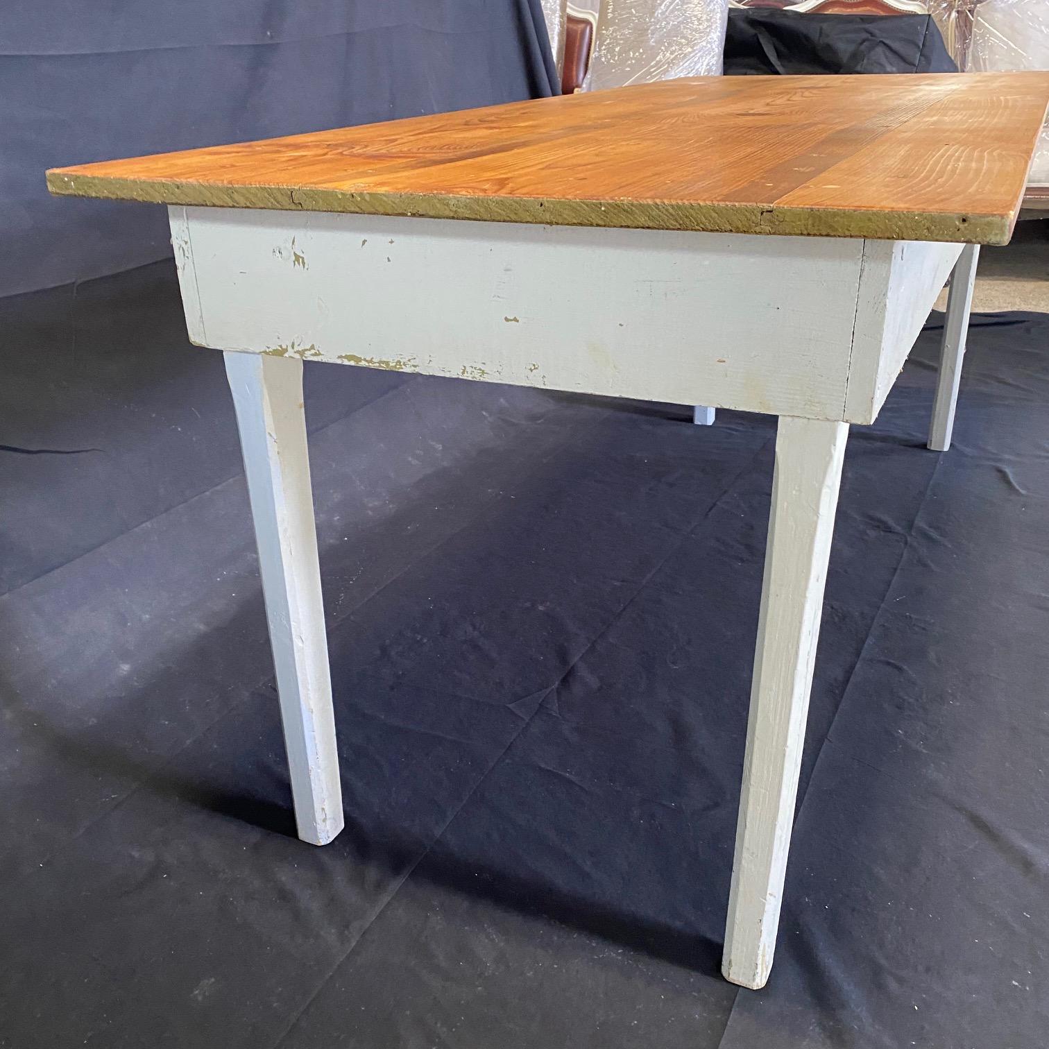 19th Century Pine Farm Table Dining Table from a Grange Hall in Maine In Good Condition For Sale In Hopewell, NJ