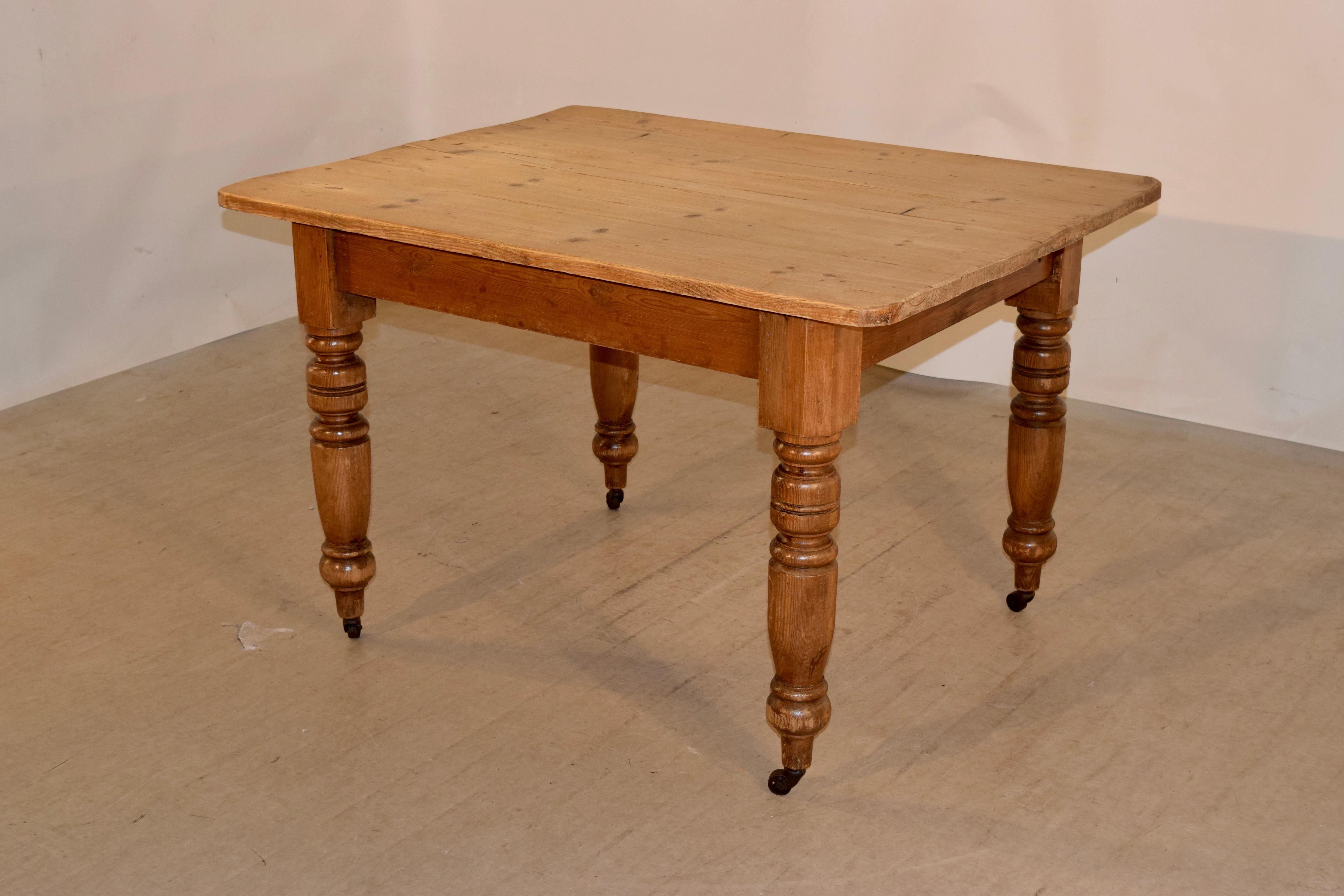 19th Century Pine Farm Table In Good Condition In High Point, NC