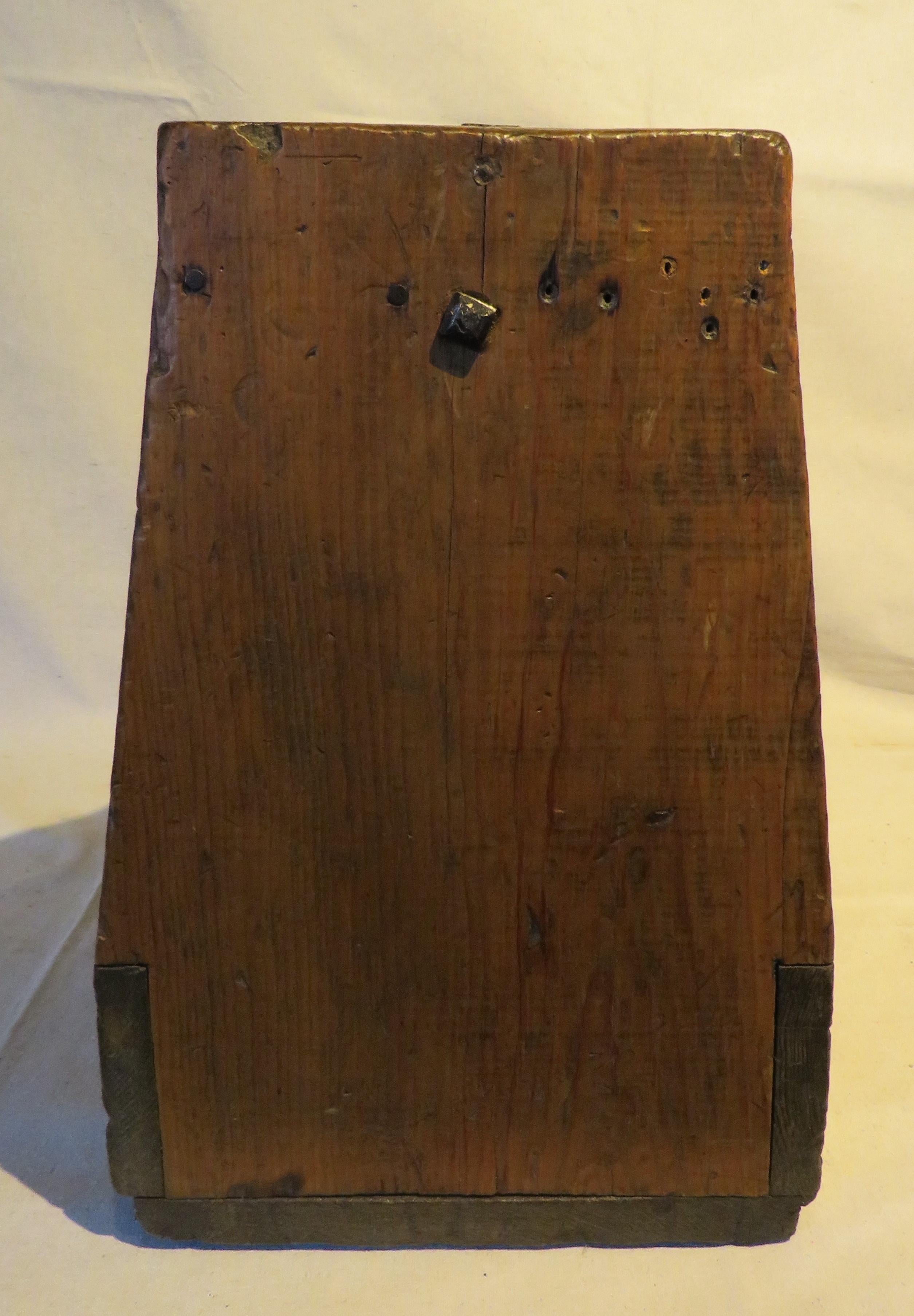Canadian 19th Century Pine Farrier's Tray For Sale