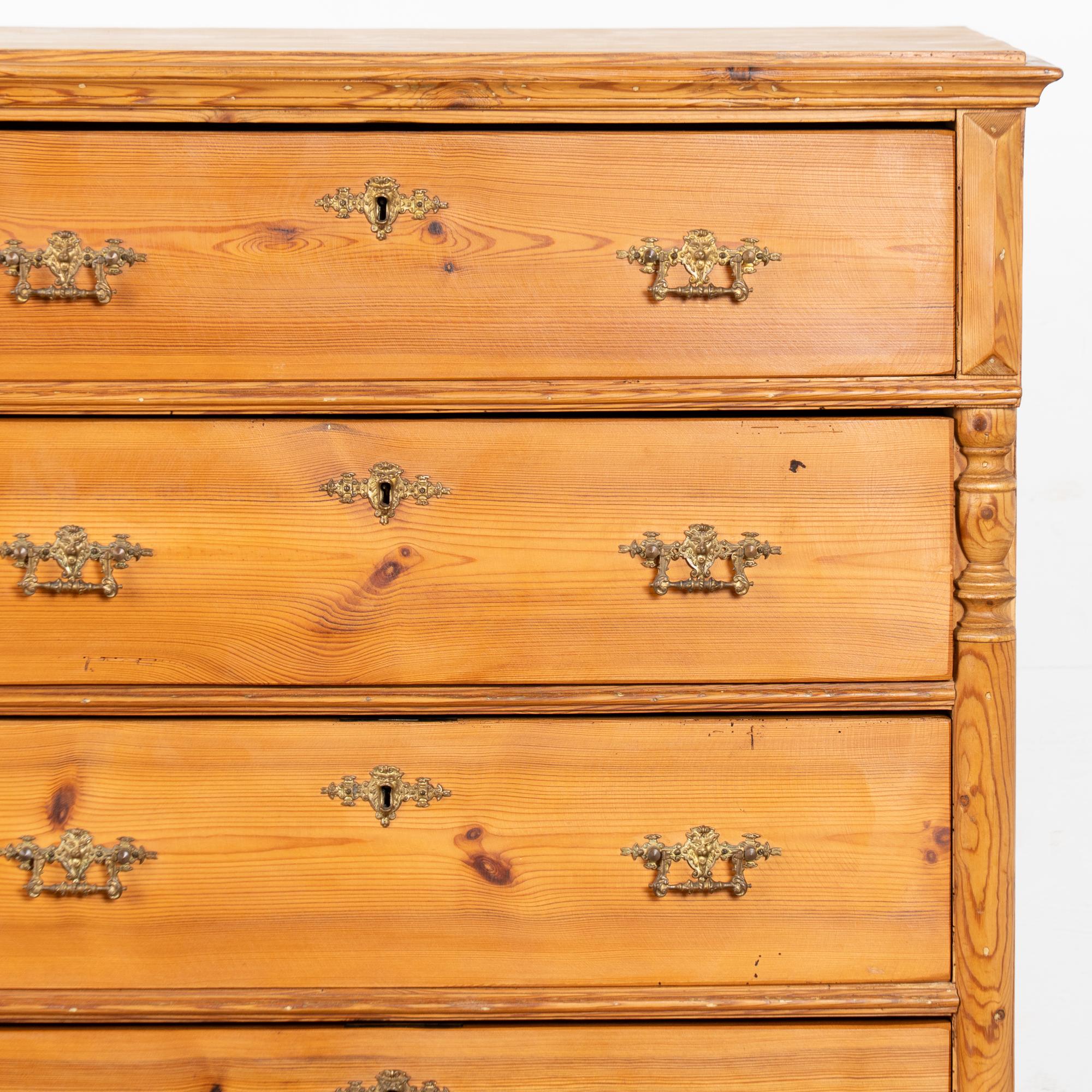 19th Century Pine Highboy Chest of Five Drawers For Sale 5