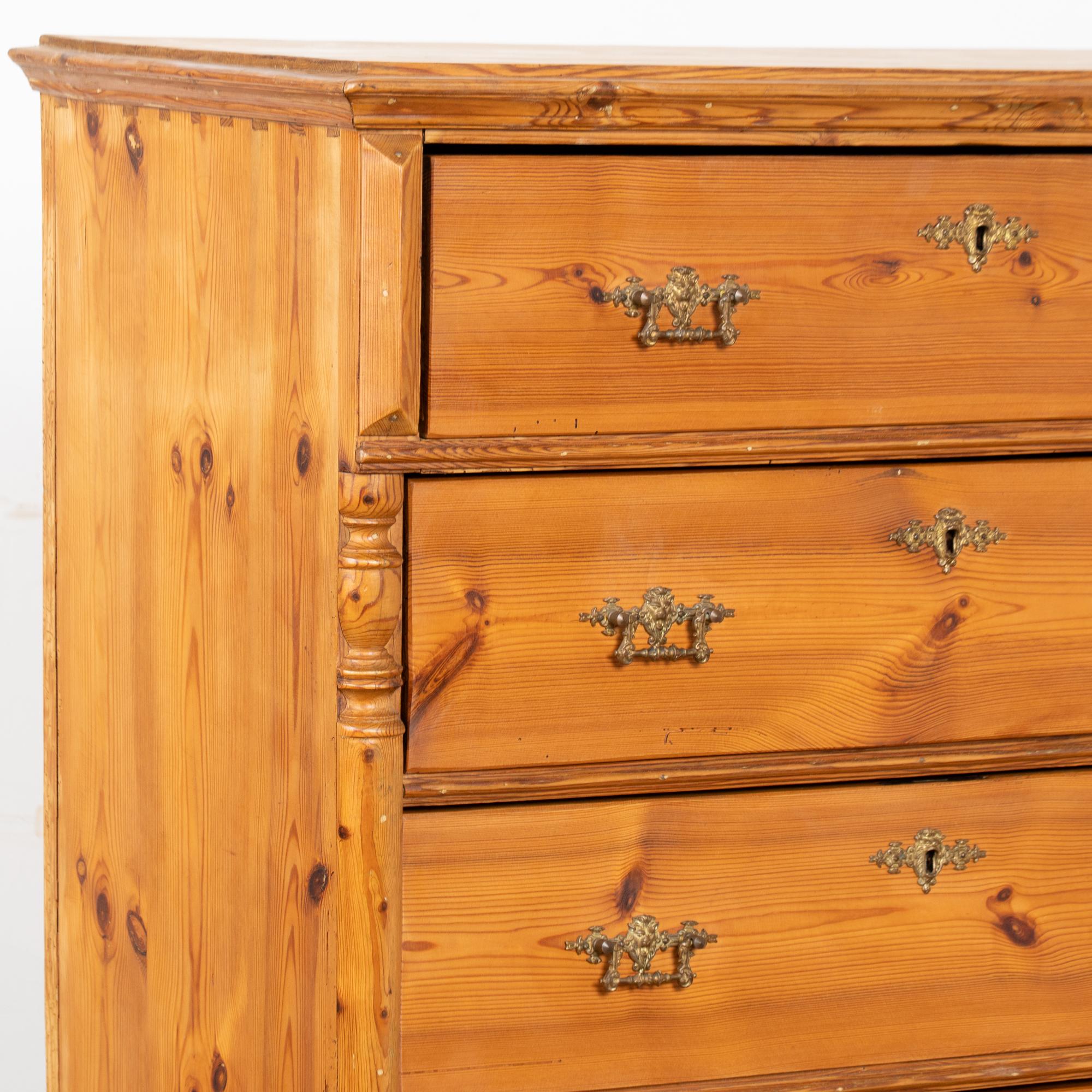 19th Century Pine Highboy Chest of Five Drawers For Sale 2