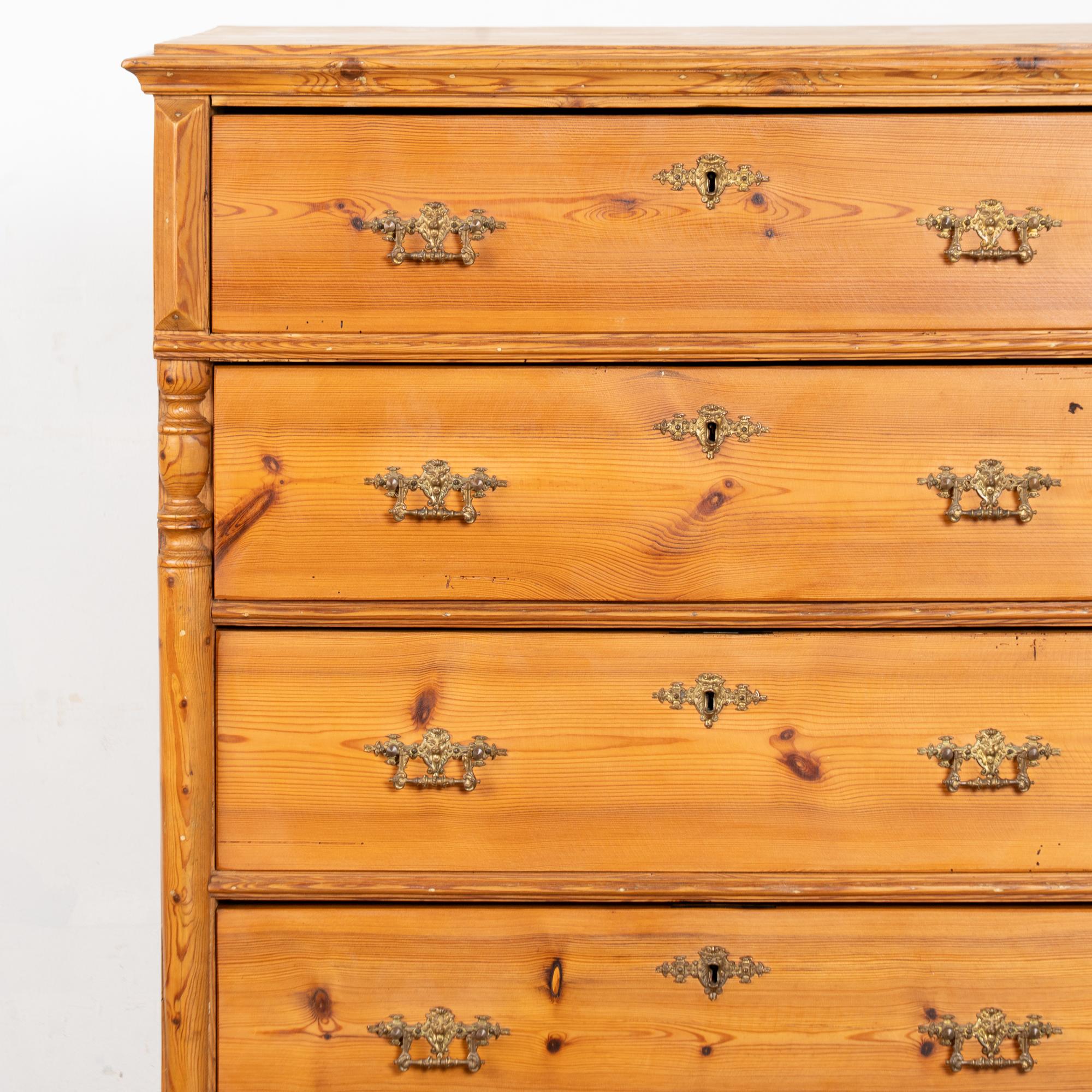 19th Century Pine Highboy Chest of Five Drawers For Sale 3