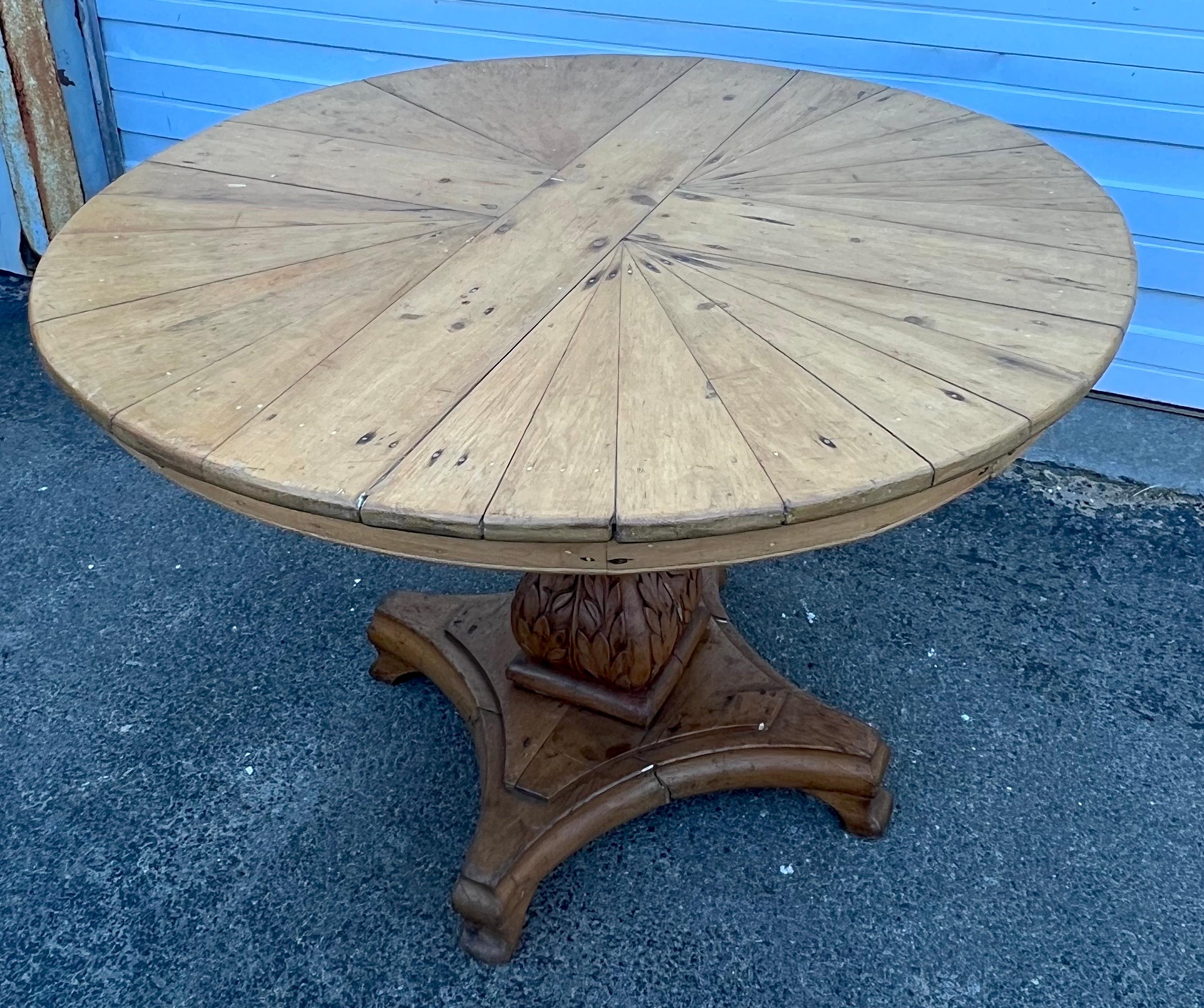 19th century Pine pedestal table with 