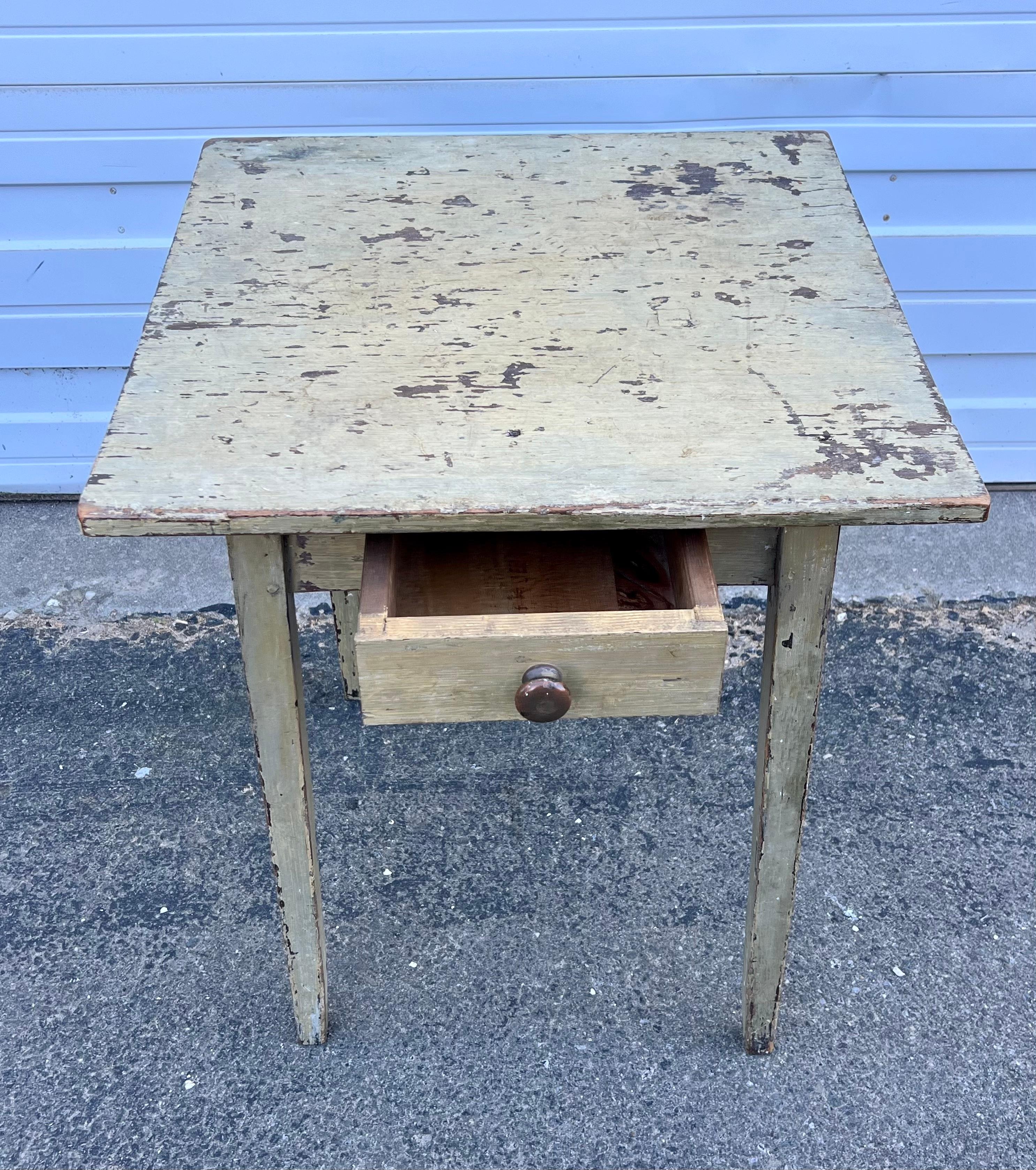 19th Century Pine Single Drawer Side Table in Original Paint For Sale 1