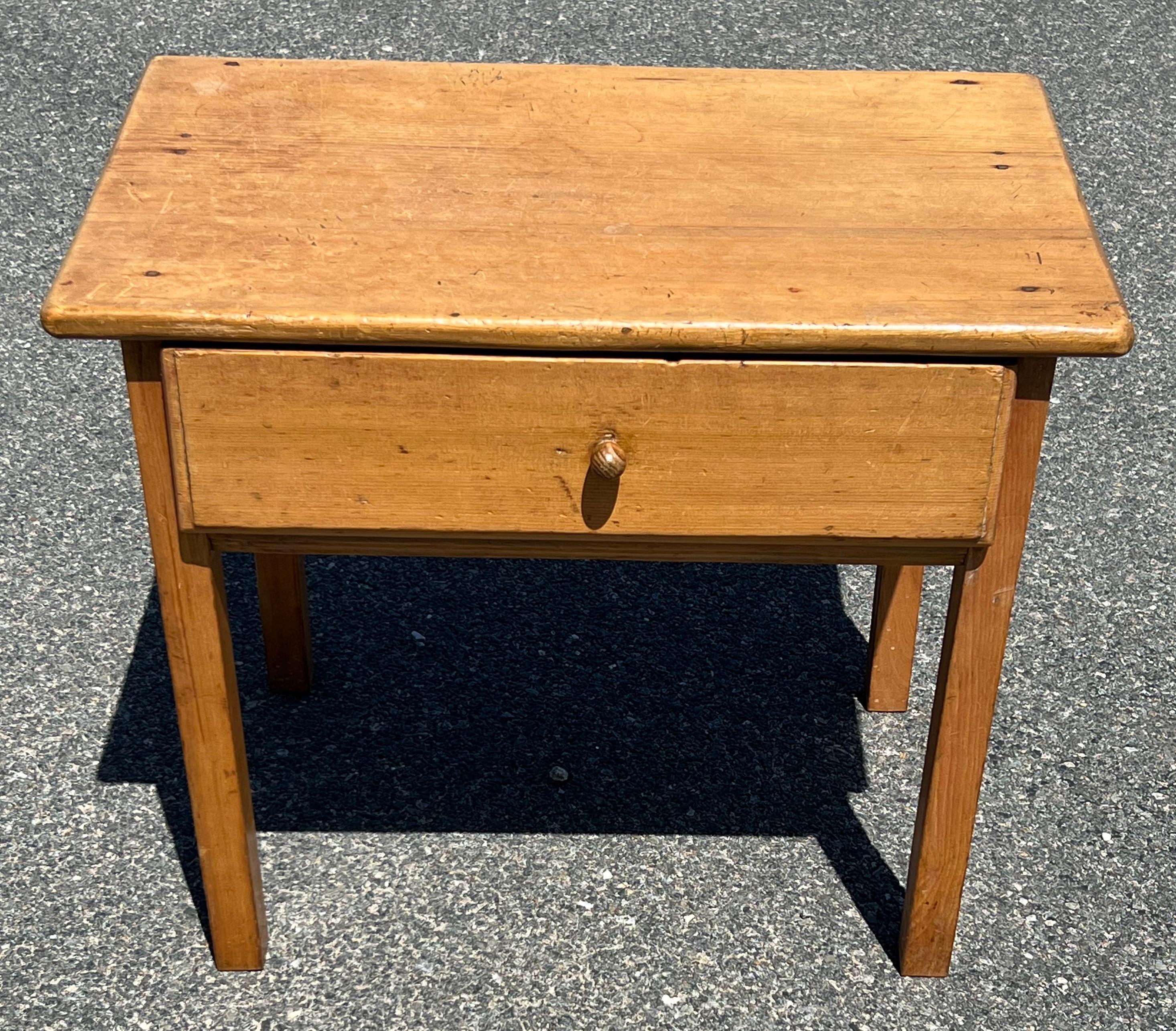19th Century Pine Single Drawer Stand In Good Condition For Sale In Nantucket, MA