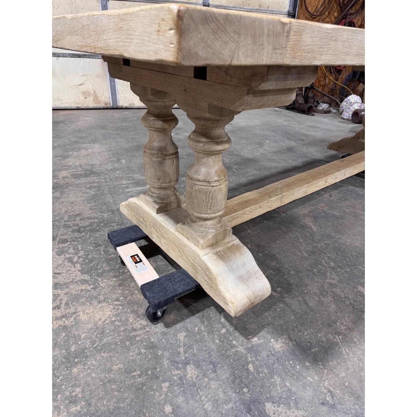 Français Table à tréteaux en pin du 19e siècle en vente