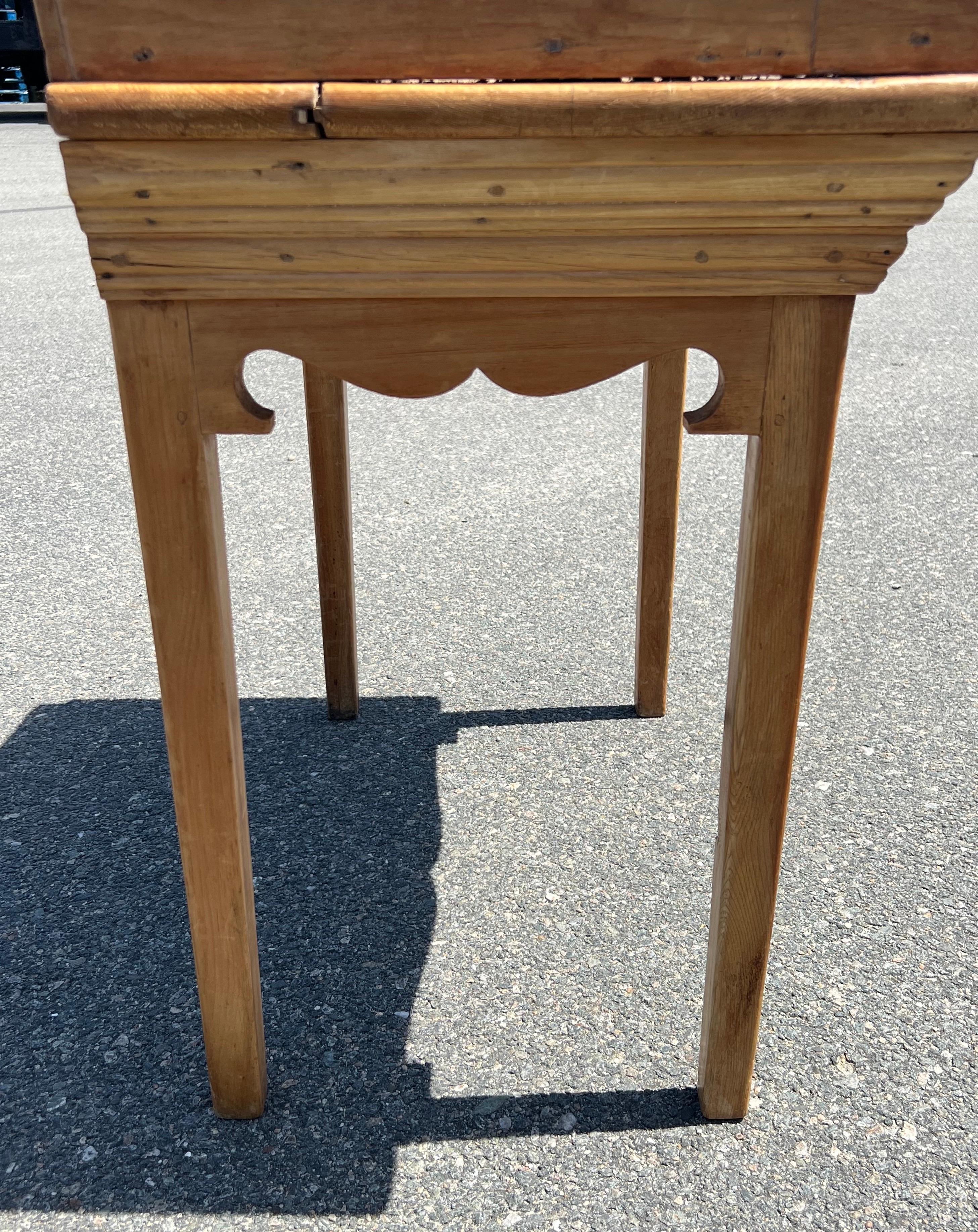 Hand-Crafted 19th Century Pine Washstand