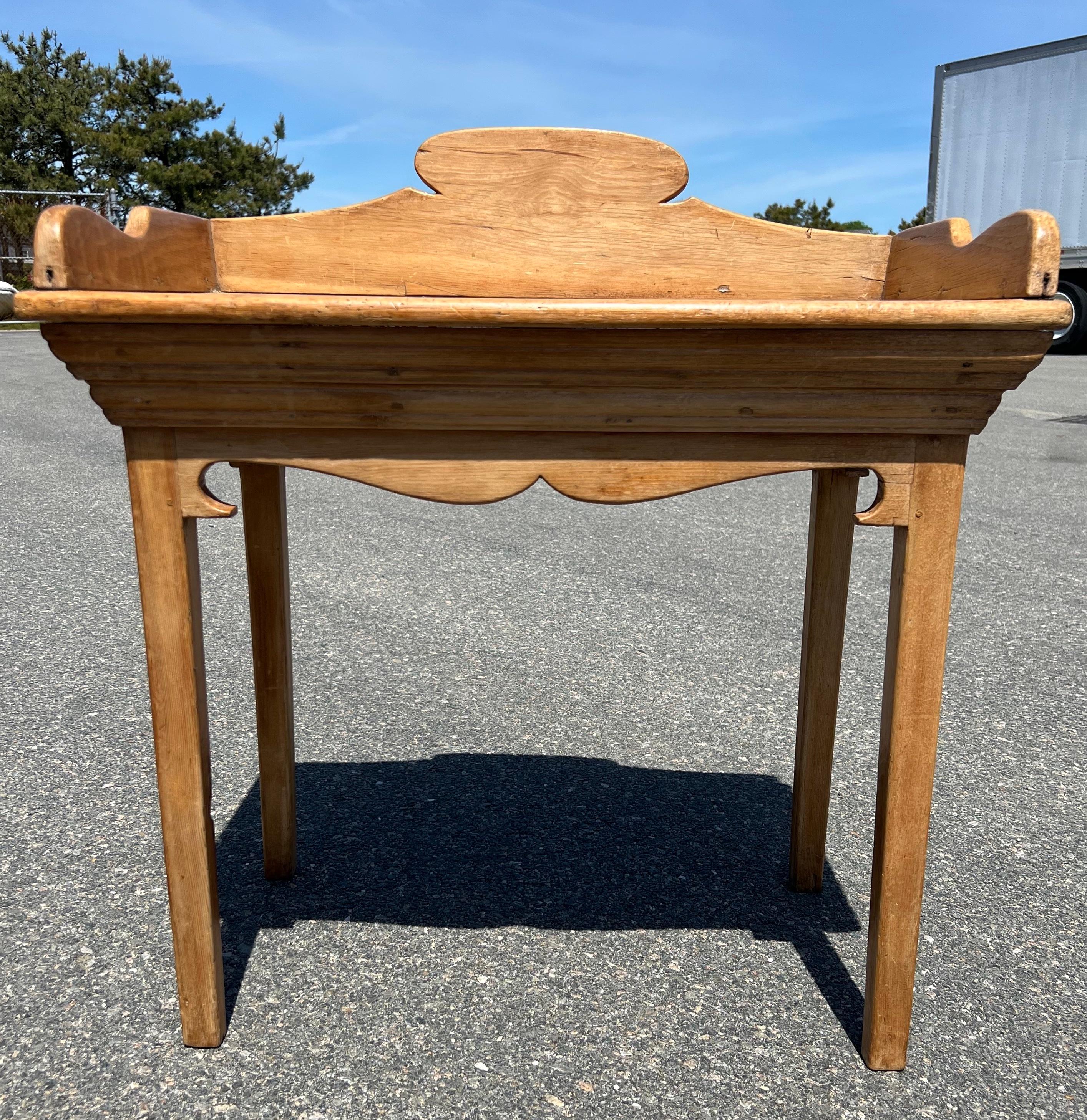19th Century Pine Washstand In Good Condition In Nantucket, MA