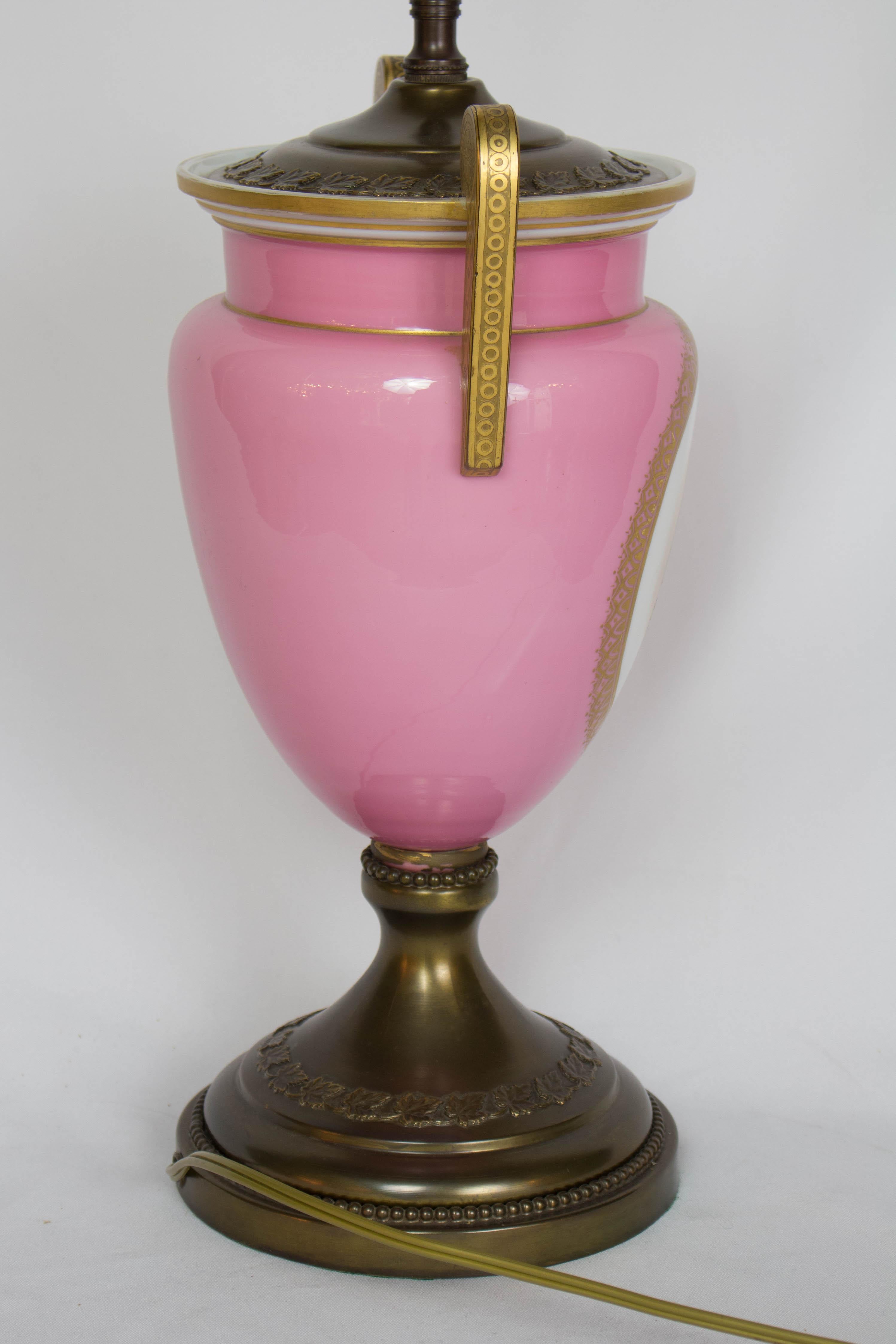 19th Century Pink Bohemian Glass Cameo Table Lamp In Good Condition For Sale In Canton, MA