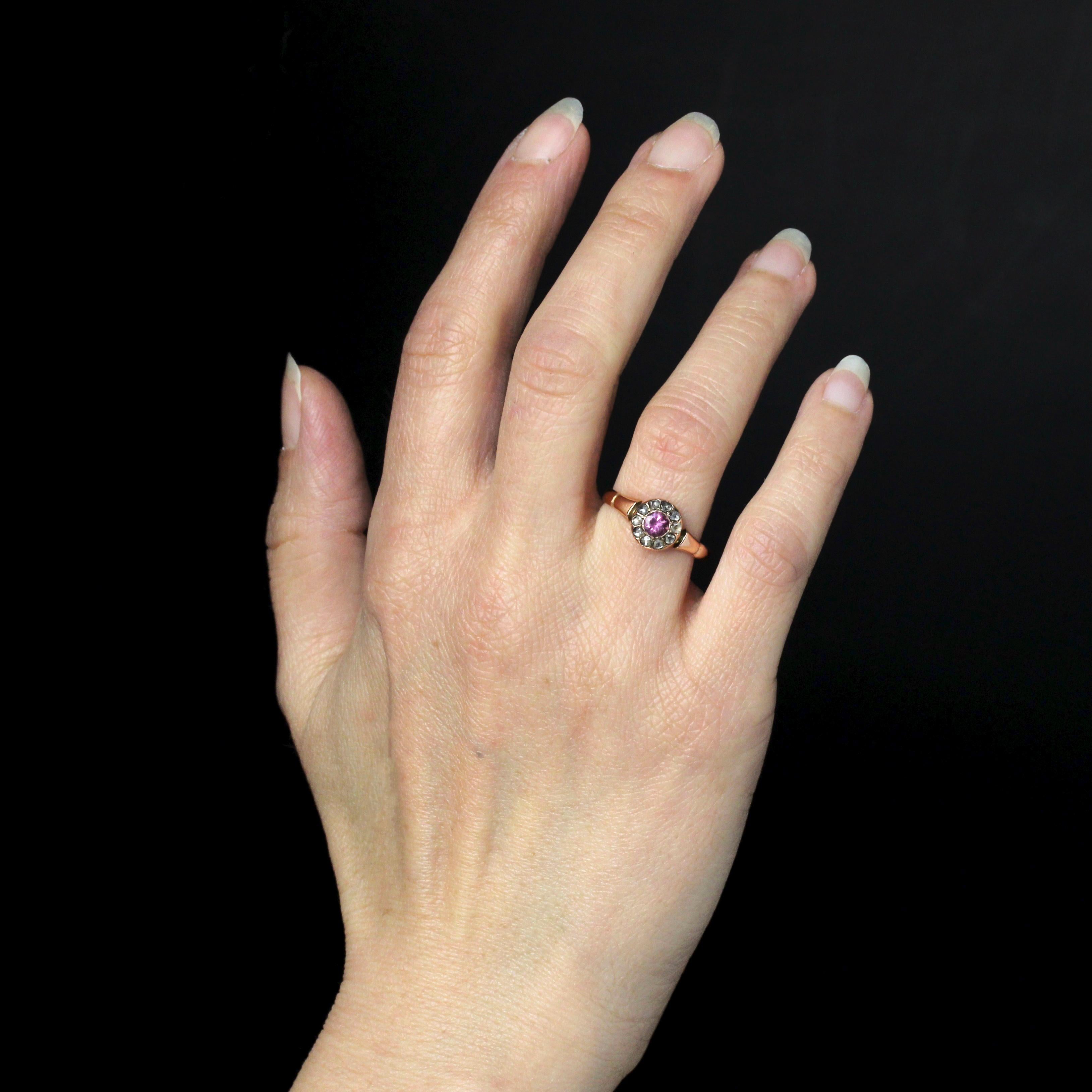 Taille ronde Bague en or rose 18 carats du 19e siècle, saphir rose et diamants taillés en rose en vente