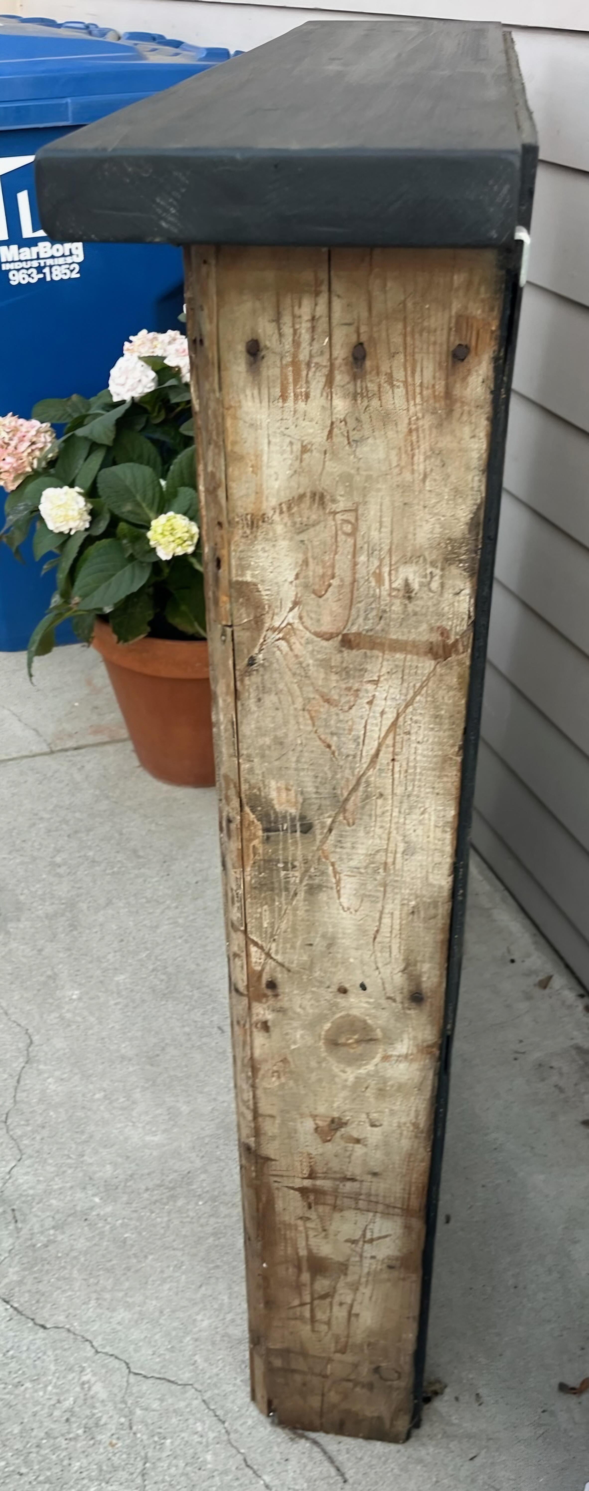 Bar à planches du 19e siècle Abîmé - En vente à Los Angeles, CA