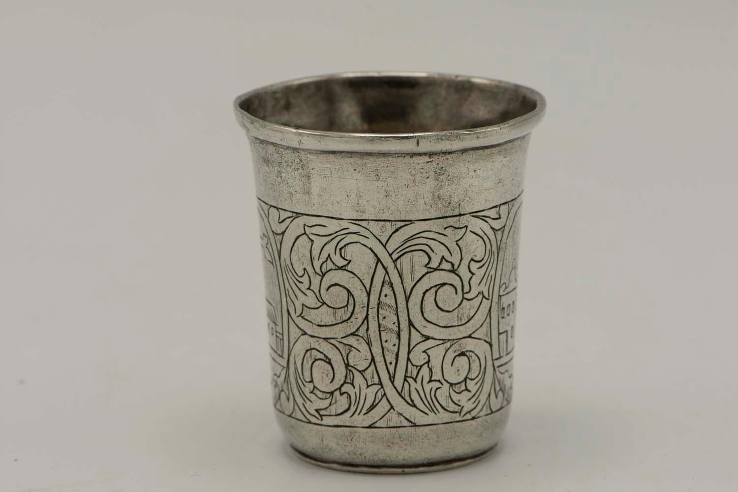 Polnische Kiddush-Tasse aus Silber des 19. Jahrhunderts (Graviert) im Angebot