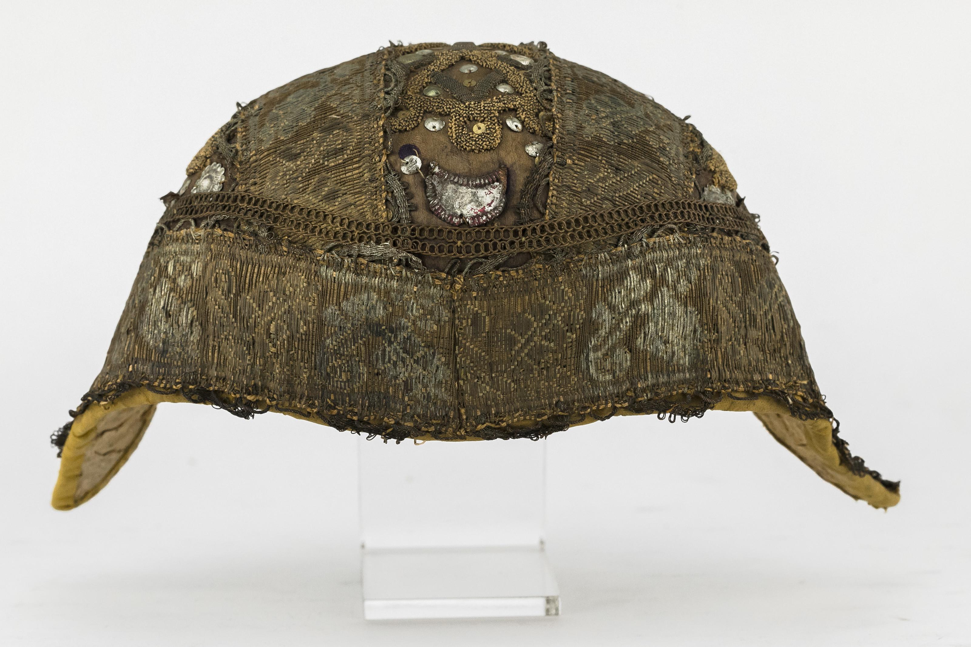 Brodé bonnet de sabbat polonais du 19e siècle 'Kupka' pour femme en vente