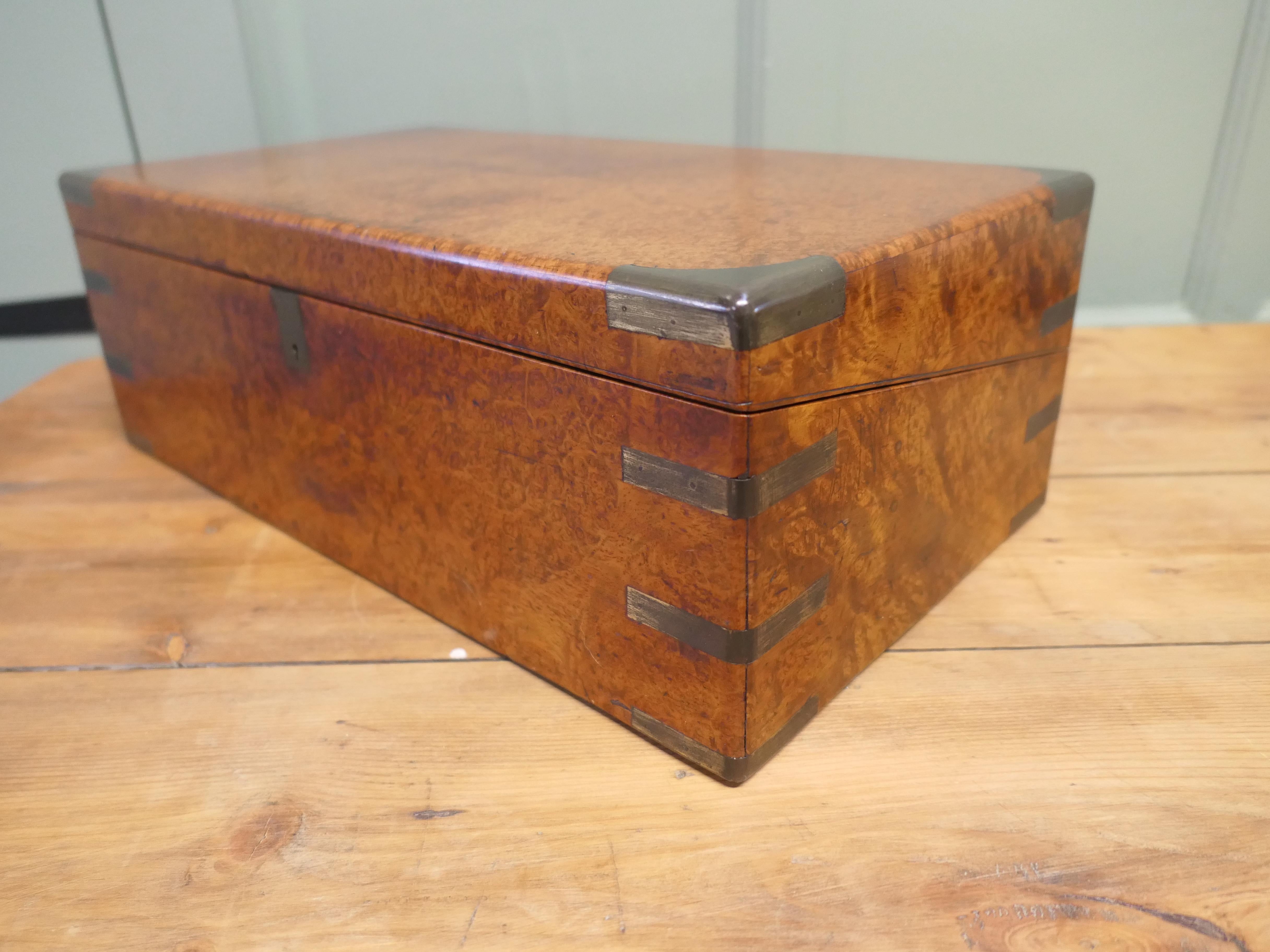 19. Jahrhundert Pollard Eiche Campaigner Schreibpult oder Lap Desk (Achat) im Angebot