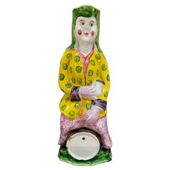 Carafe à vin en faïence française polychrome du 19ème siècle