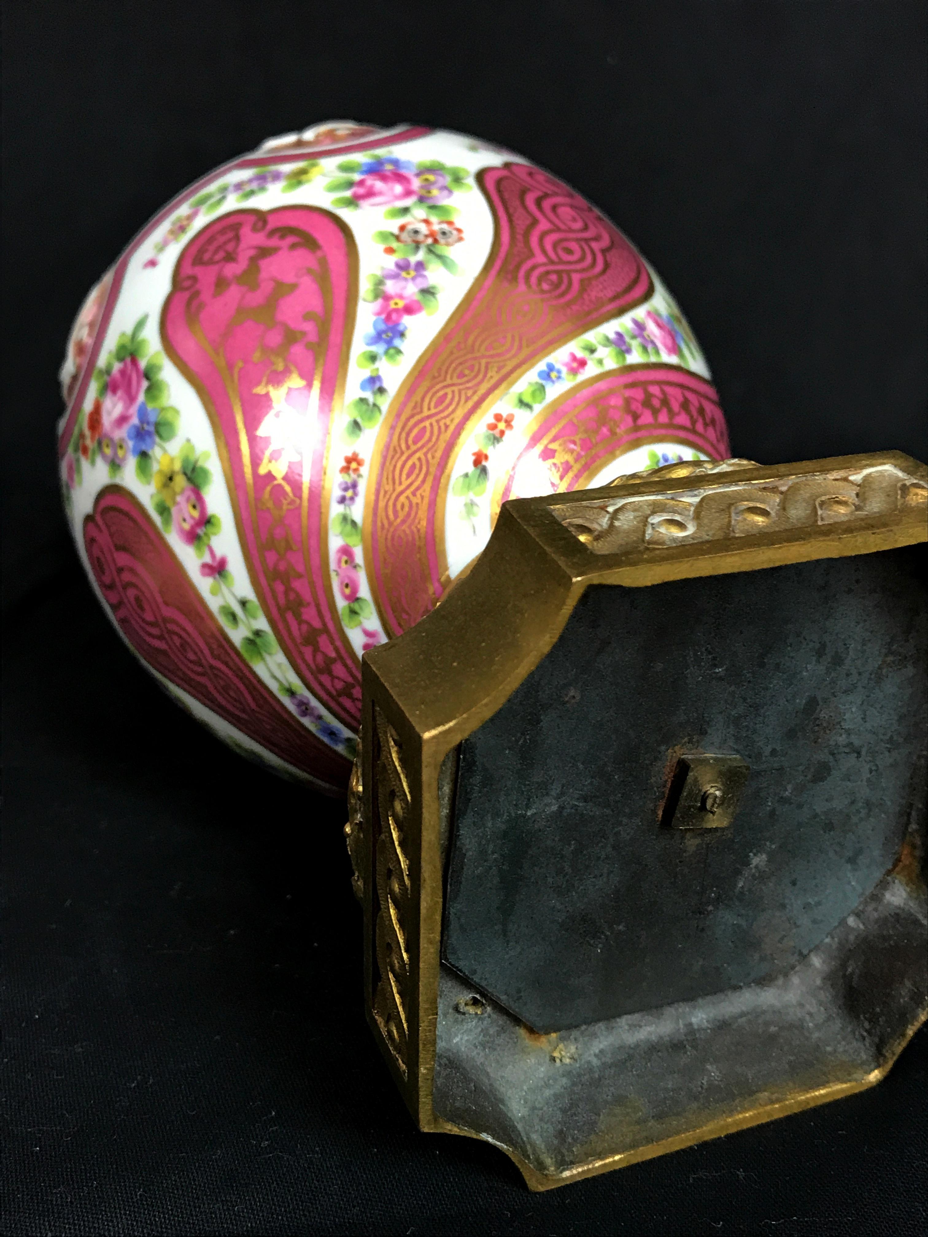 19th Century Polychrome Porcelain and Gilded Bronze French Perfume Burner For Sale 9