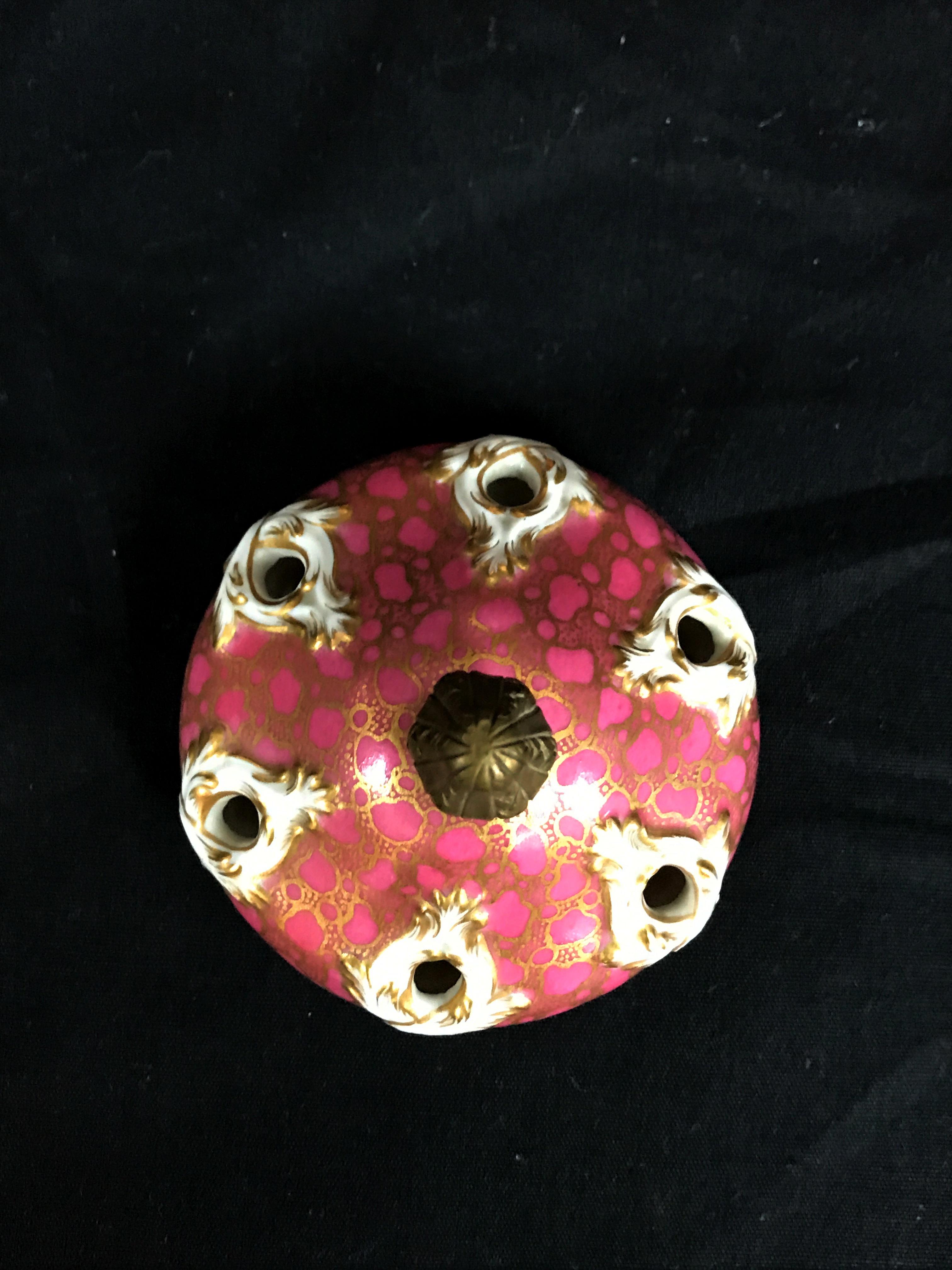 19th Century Polychrome Porcelain and Gilded Bronze French Perfume Burner For Sale 5