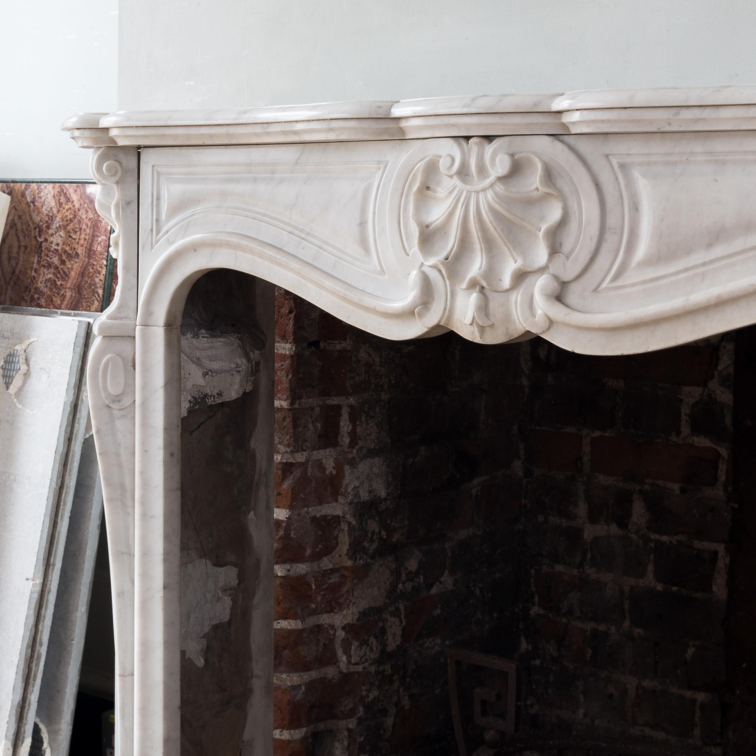 19th Century Pompadour Fireplace In Good Condition In London, GB