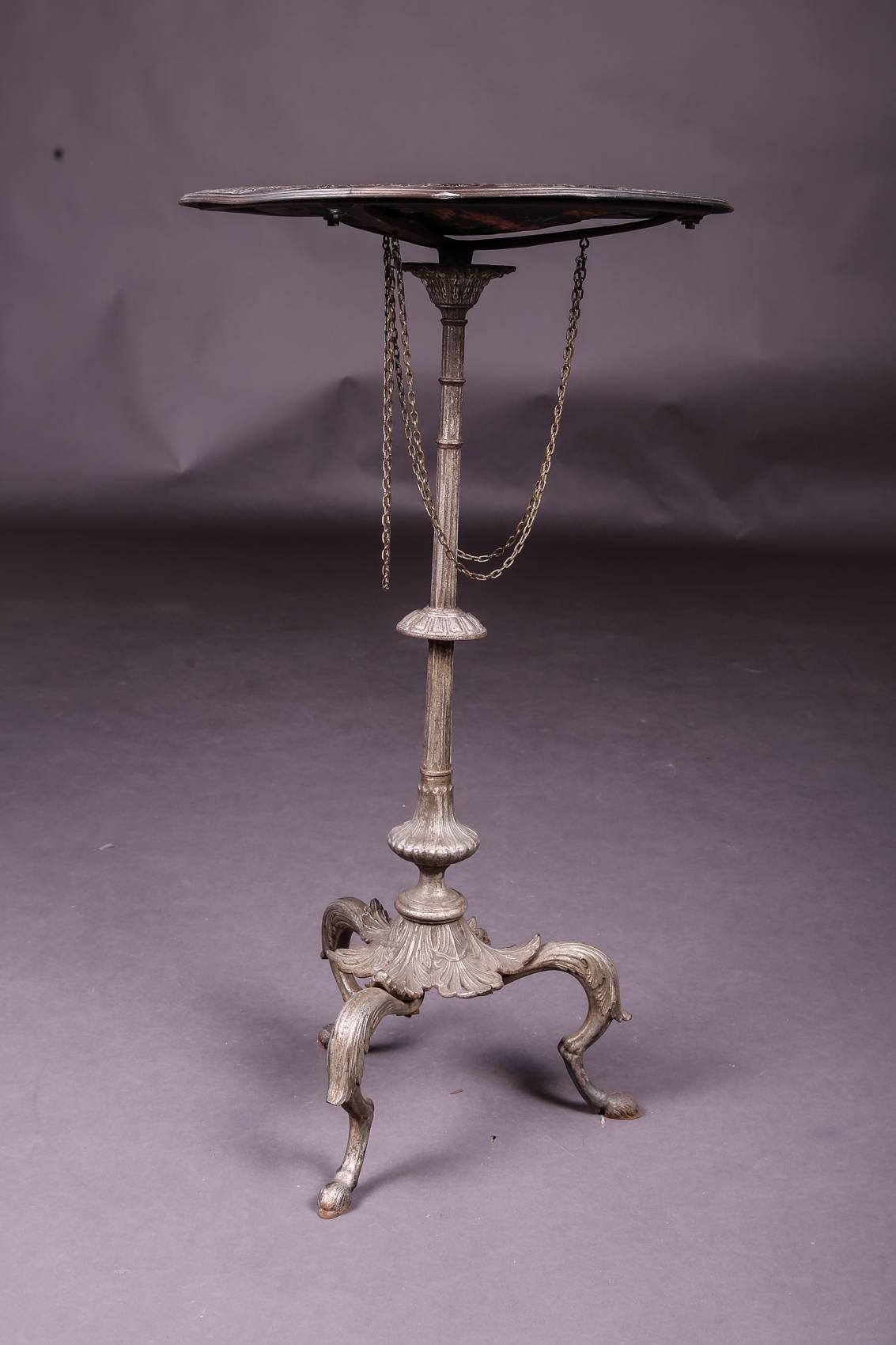 19th Century Pompey Metal Paw Shaped Feet Side Table For Sale 1