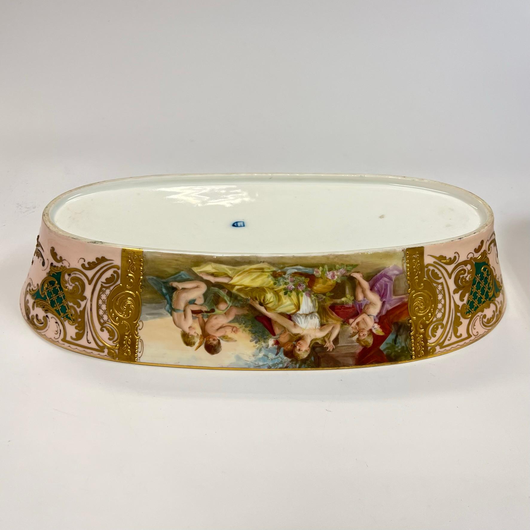 19th Century Porcelain Centerpiece Bowl / Jardiniere on Stand from Royal Vienna For Sale 8