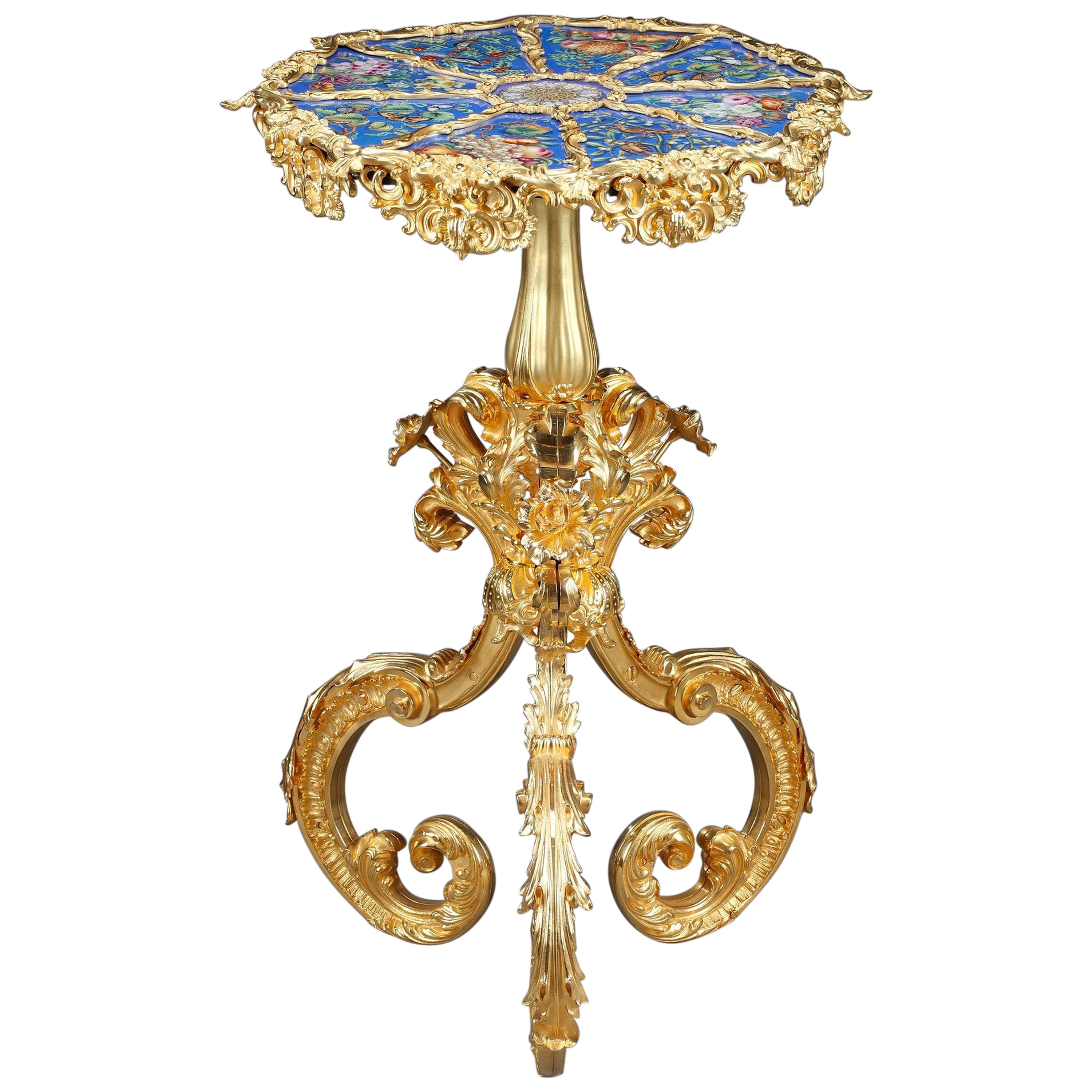 Porzellan-Gueridon-Tisch aus dem 19. Jahrhundert im Rocaille-Stil
