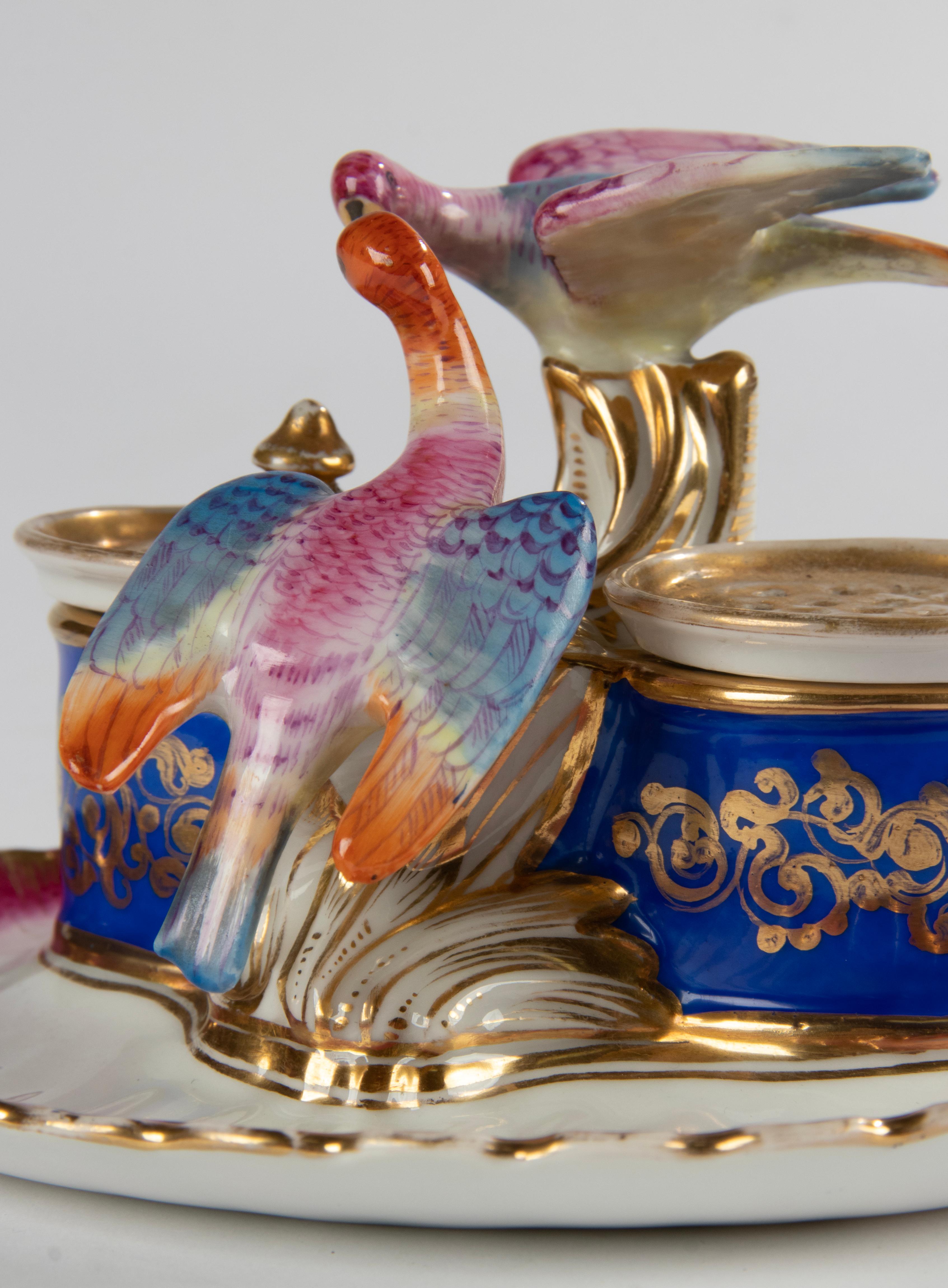 Hand-Painted 19th Century Porcelain Inkwell - Vieux Paris For Sale