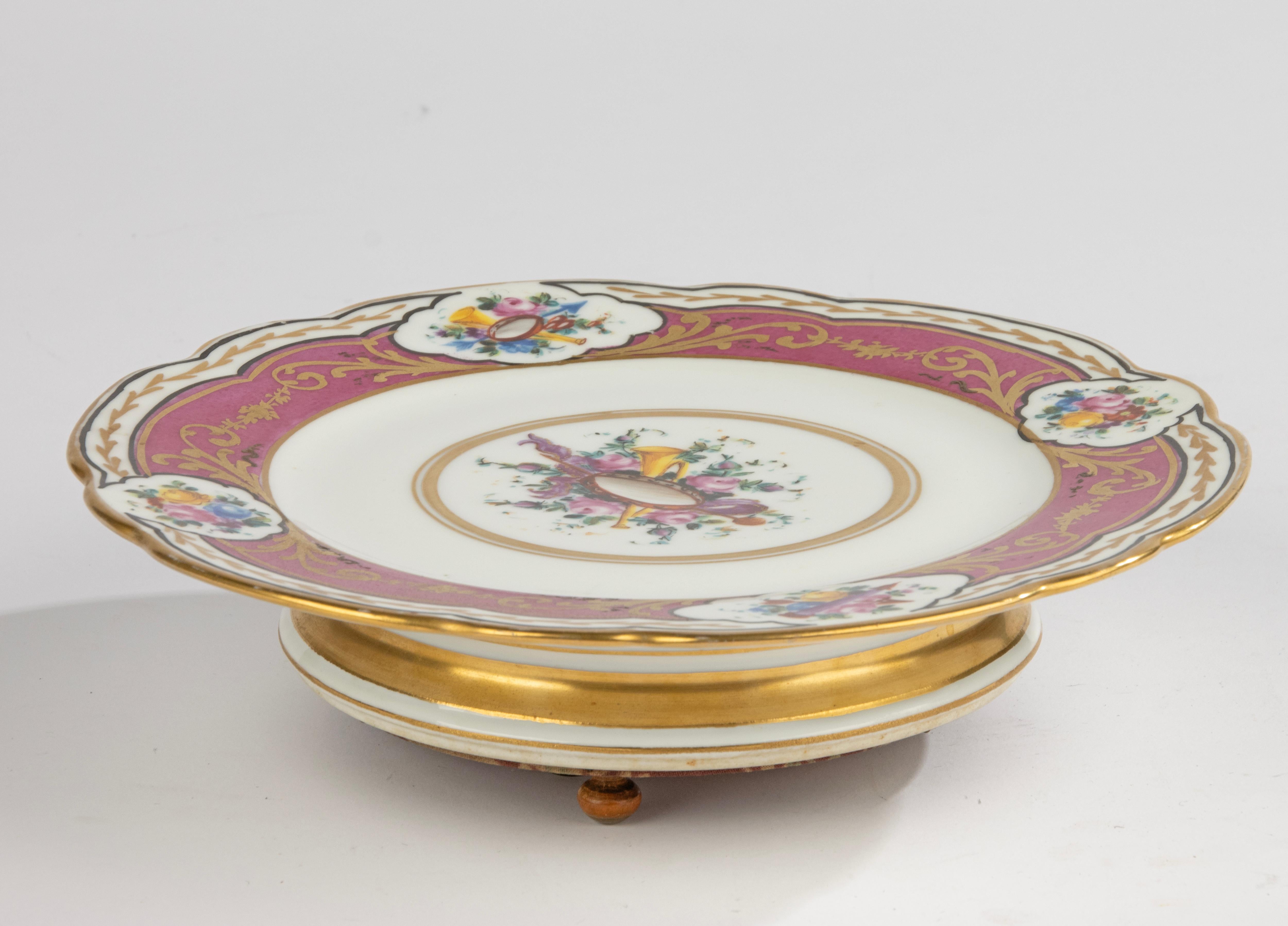 Belle Époque Assiette musicale en porcelaine du 19ème siècle - Vieux Paris - Boîte à musique en vente