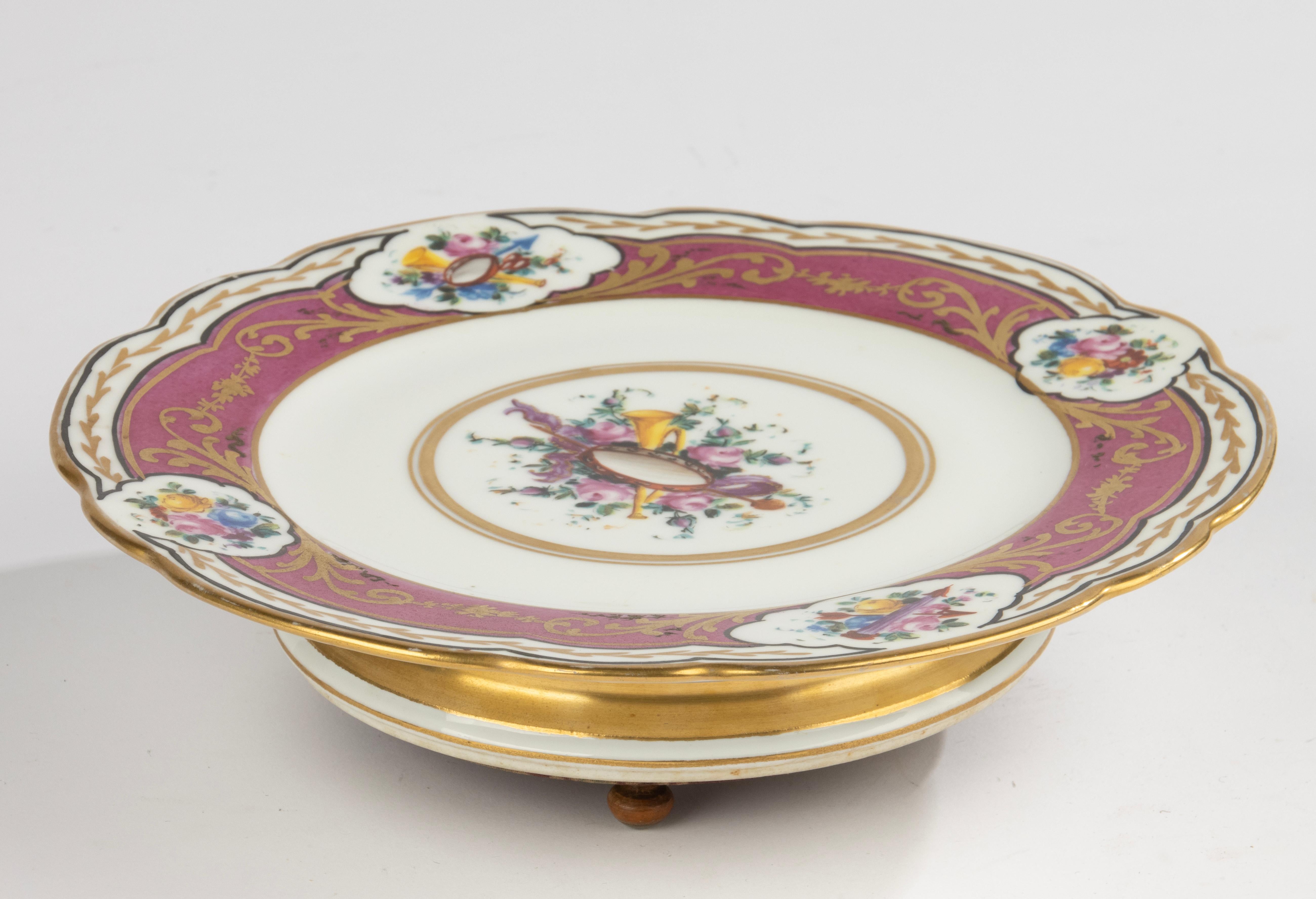 Assiette musicale en porcelaine du 19ème siècle - Vieux Paris - Boîte à musique Bon état - En vente à Casteren, Noord-Brabant