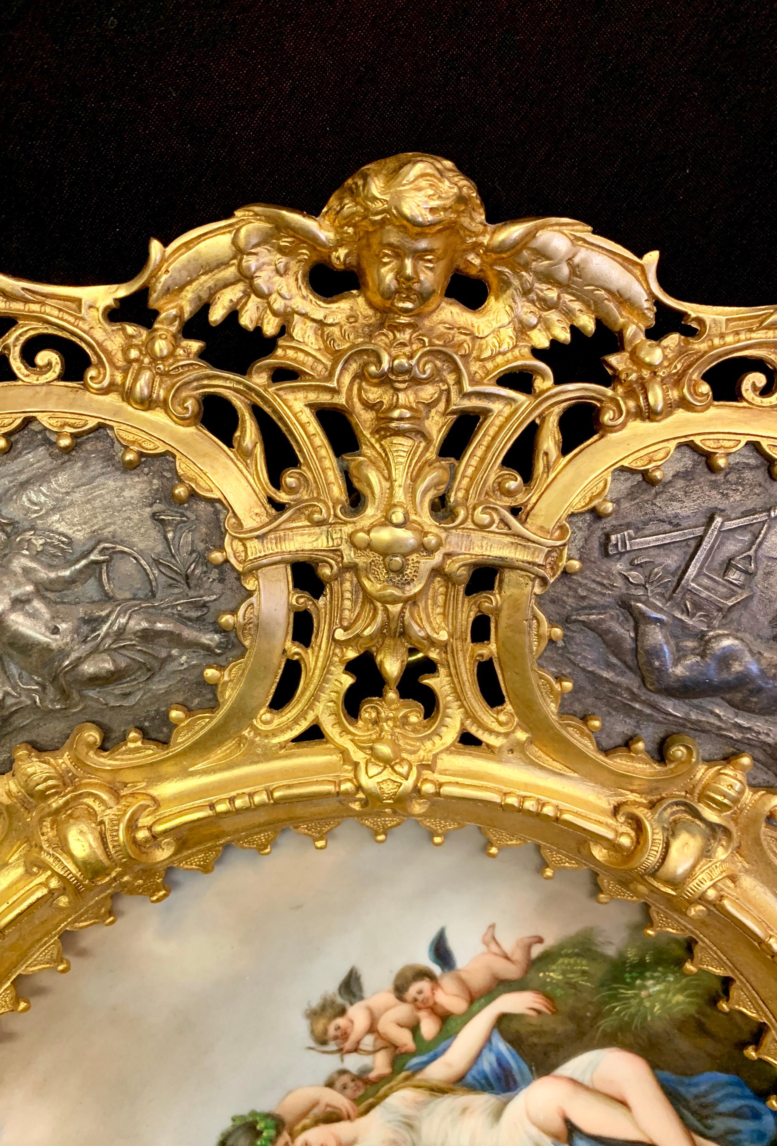 19th Century Porcelain Plate in a Gilt Bronze Frame In Excellent Condition For Sale In Los Angeles, CA