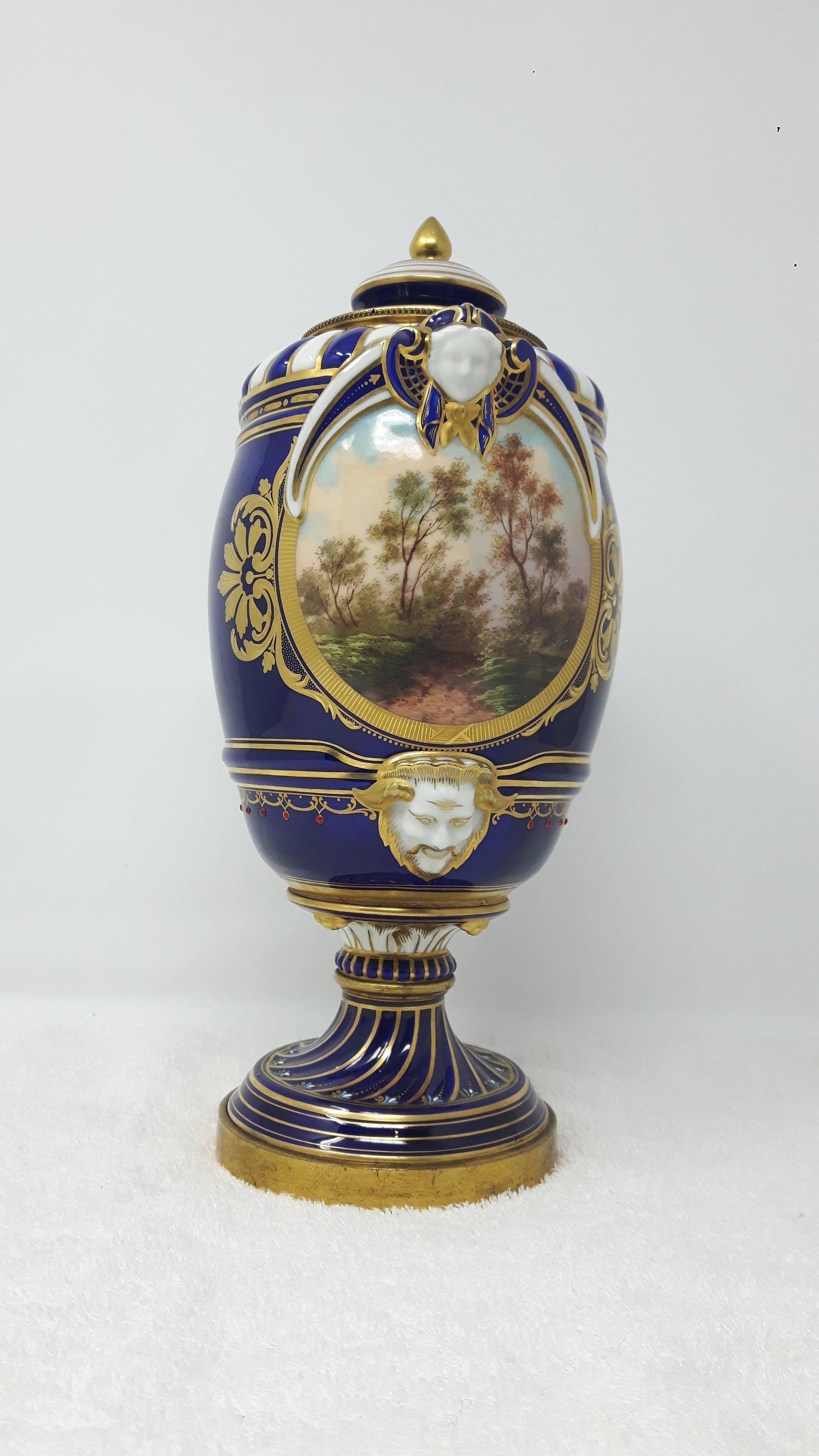 Napoleon III 19th Century Porcelain Samovar For Sale