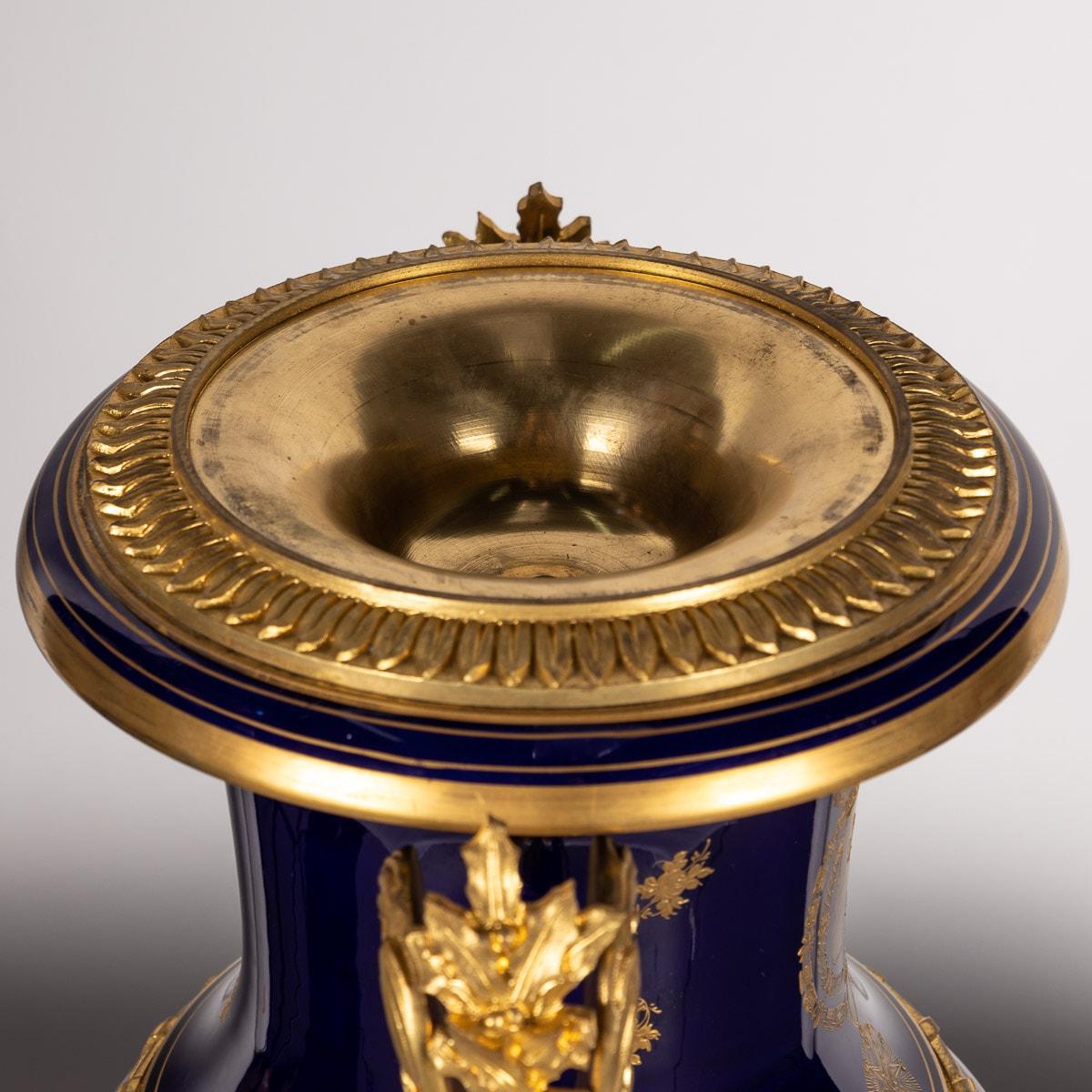 19th Century Porcelain Serves Vase In Magnificent Cobalt-Blue & Ormolu, c.1846 2