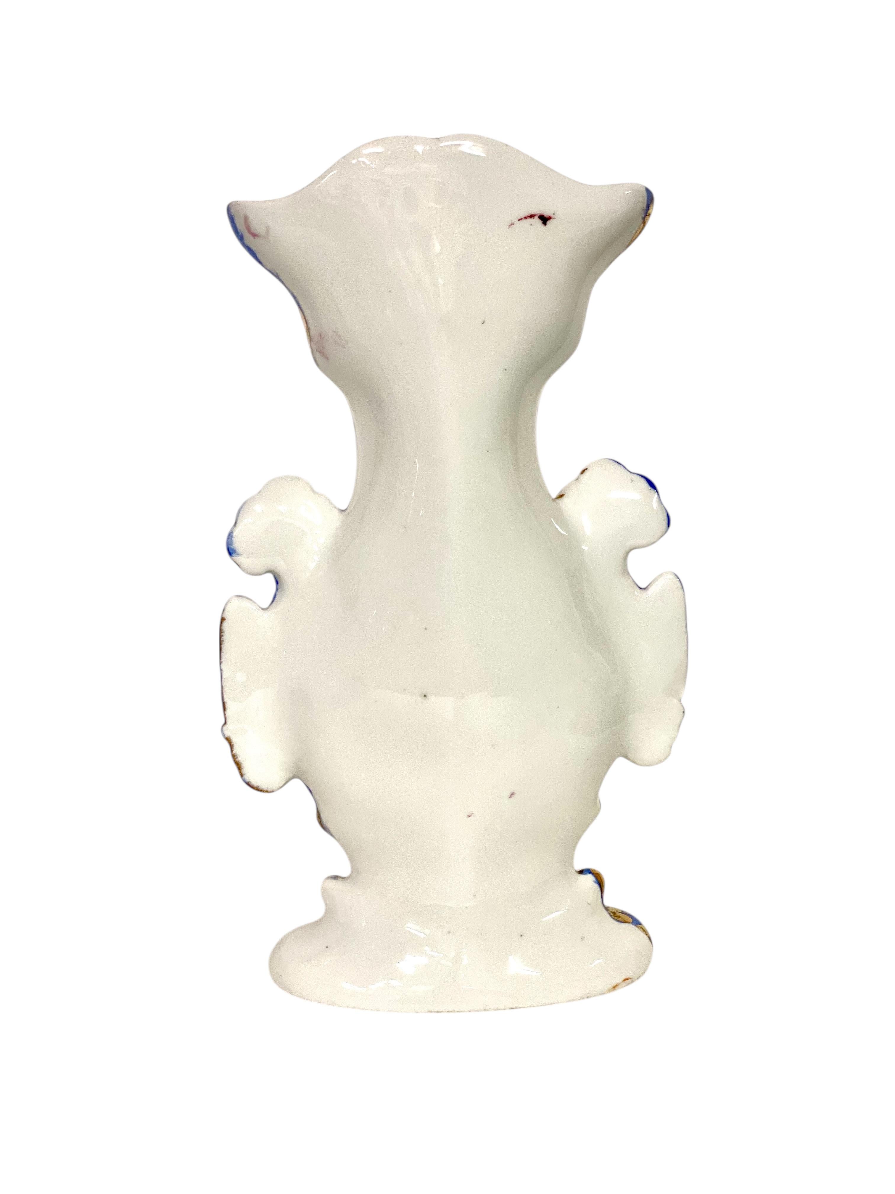 Porcellana Vaso nuziale in porcellana del XIX secolo con accenti dorati in vendita