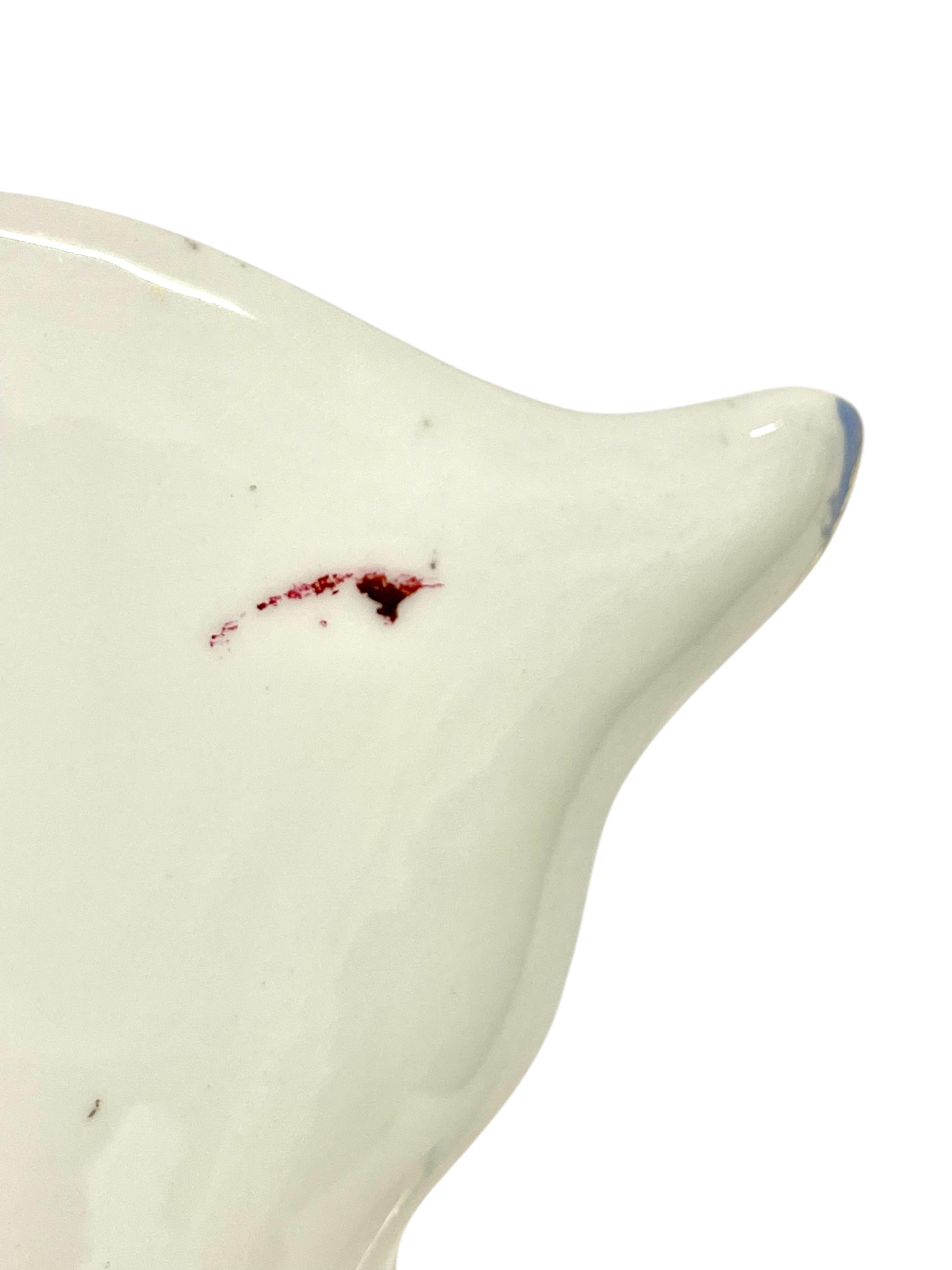 Vaso nuziale in porcellana del XIX secolo con accenti dorati in vendita 2