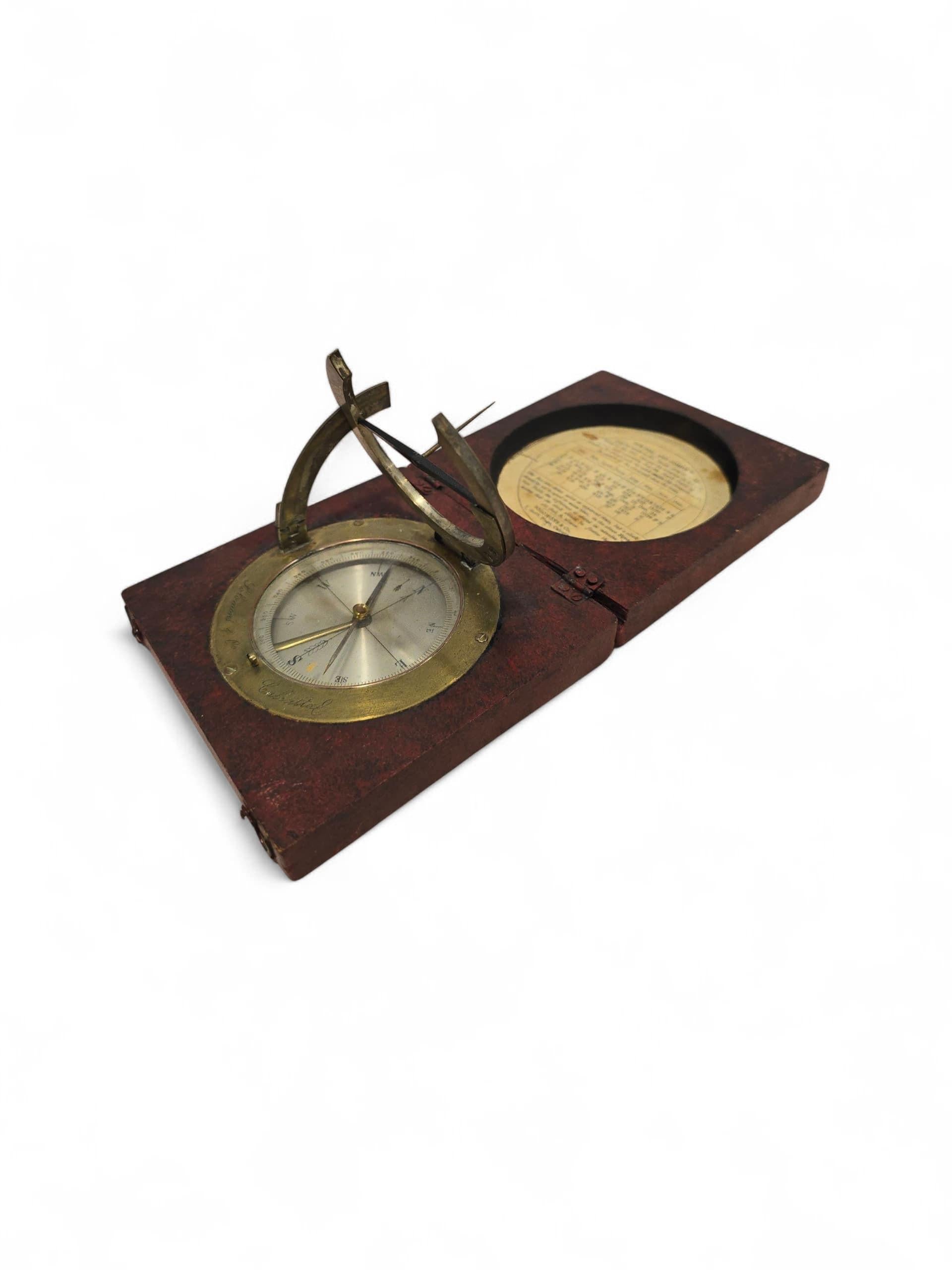 Cadran solaire portatif du 19e siècle dans un coffret en bois en vente 5