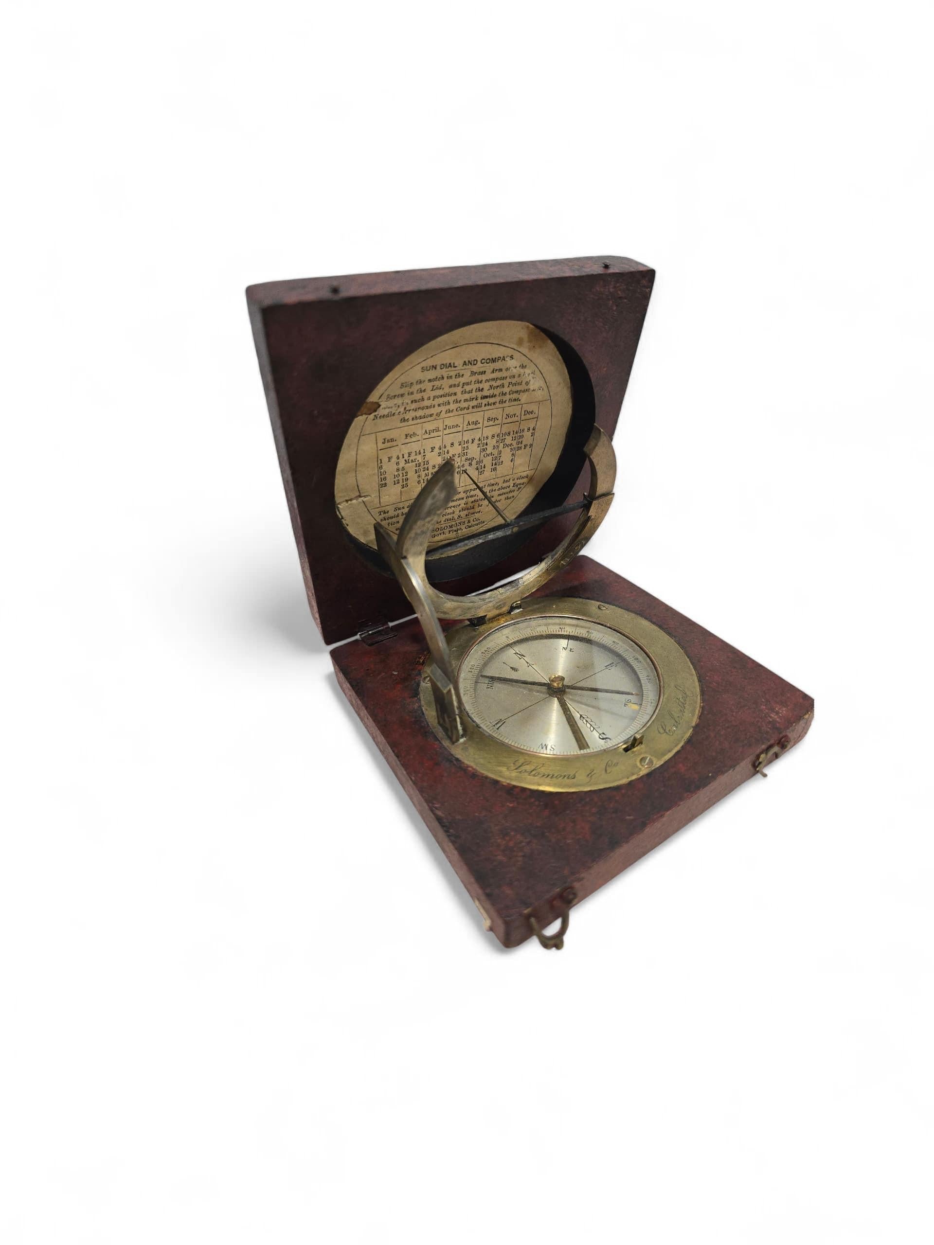 Cadran solaire portatif du 19e siècle dans un coffret en bois en vente 4