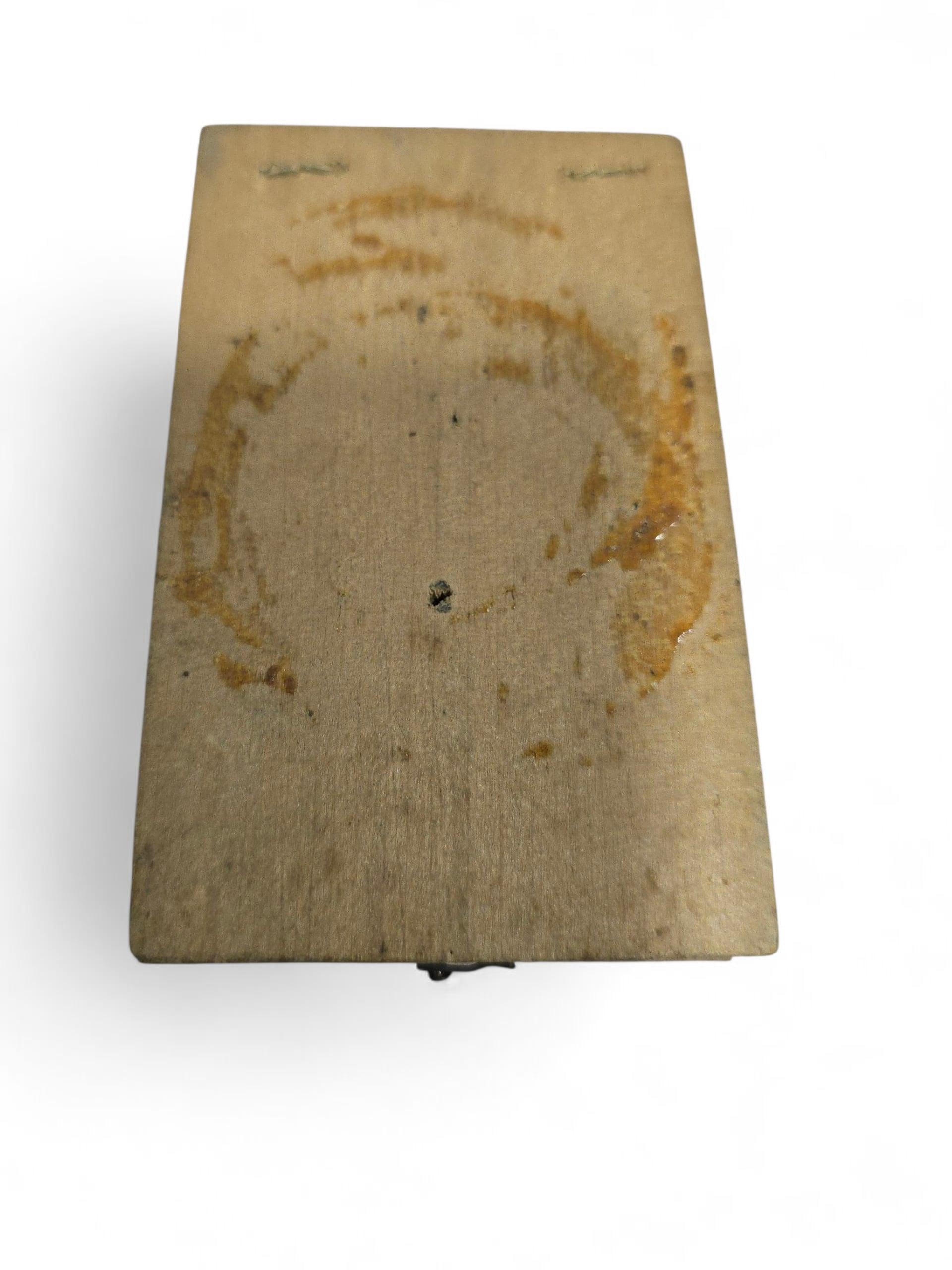 Cadran solaire portatif en bois du 19e siècle en vente 1