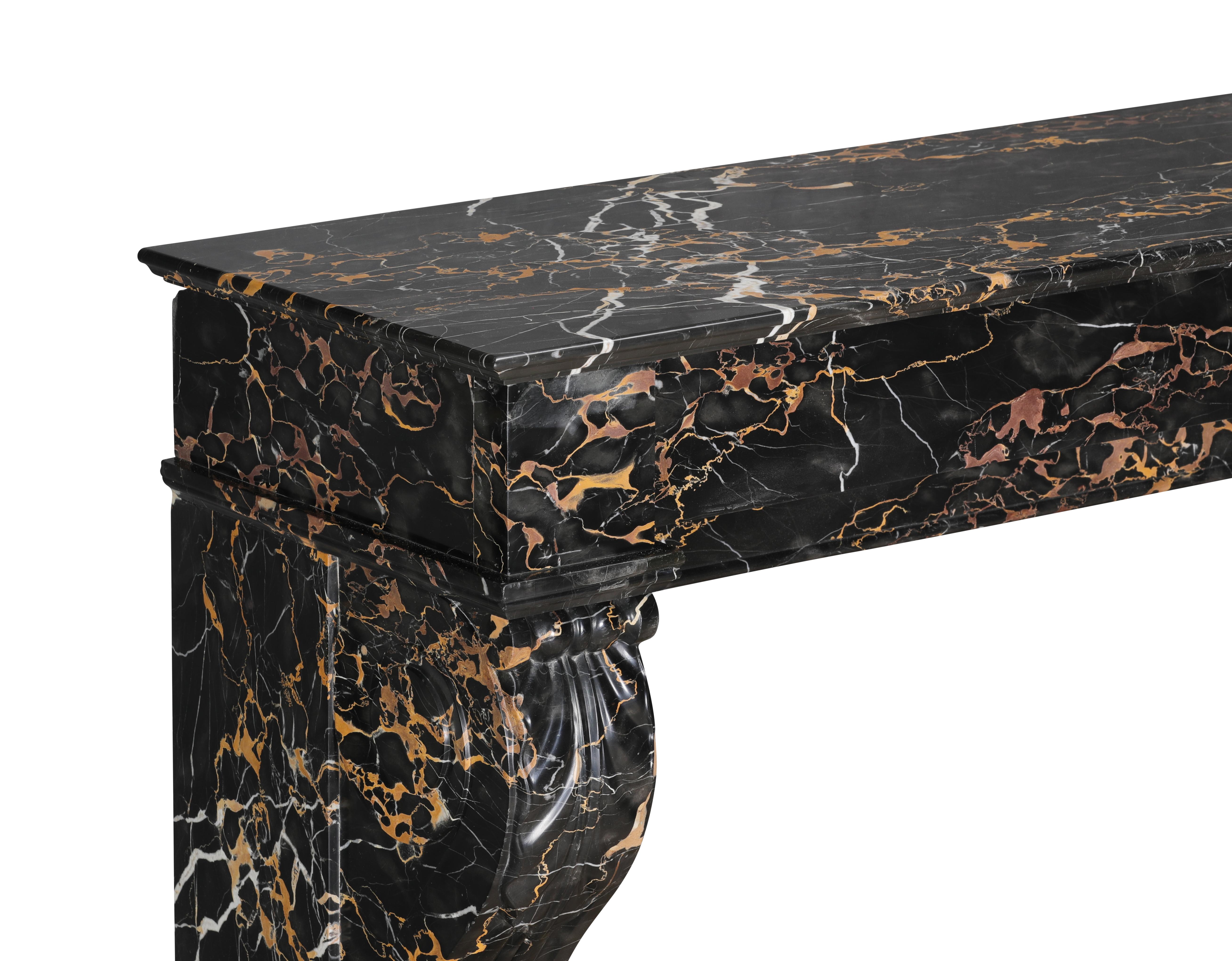 19th Century Portor Marble Fireplace Mantel With Lion Paws - Rare Luxury For Sale 3