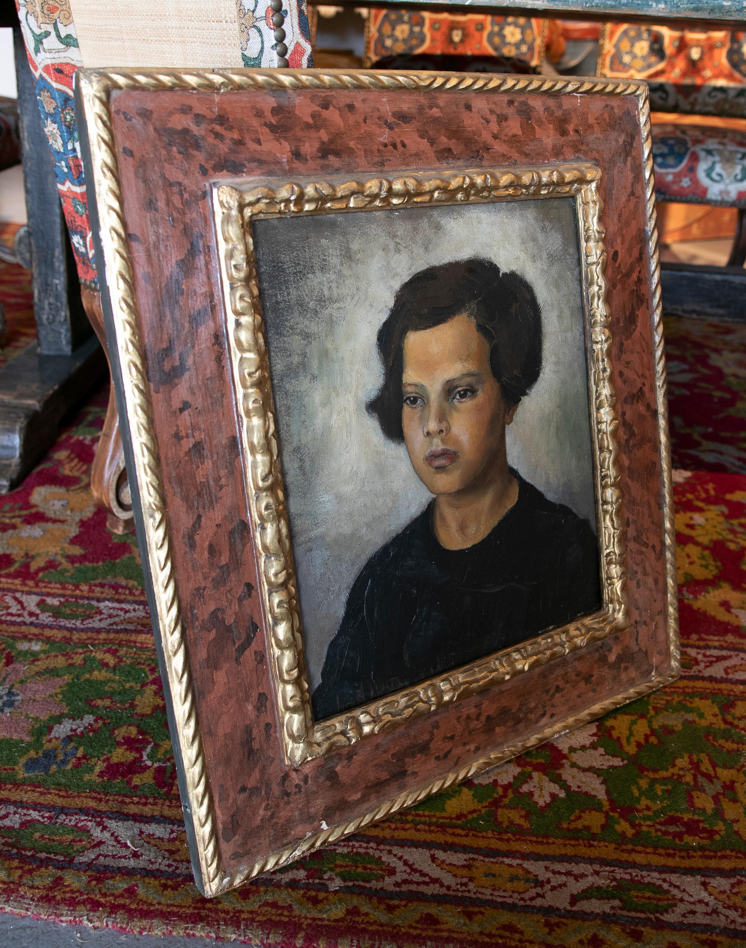 19th Century portrait of a woman painted in oil on canvas with the frame dated in 1940 
Measurements with frame: 69 x 69 x 3 cm.