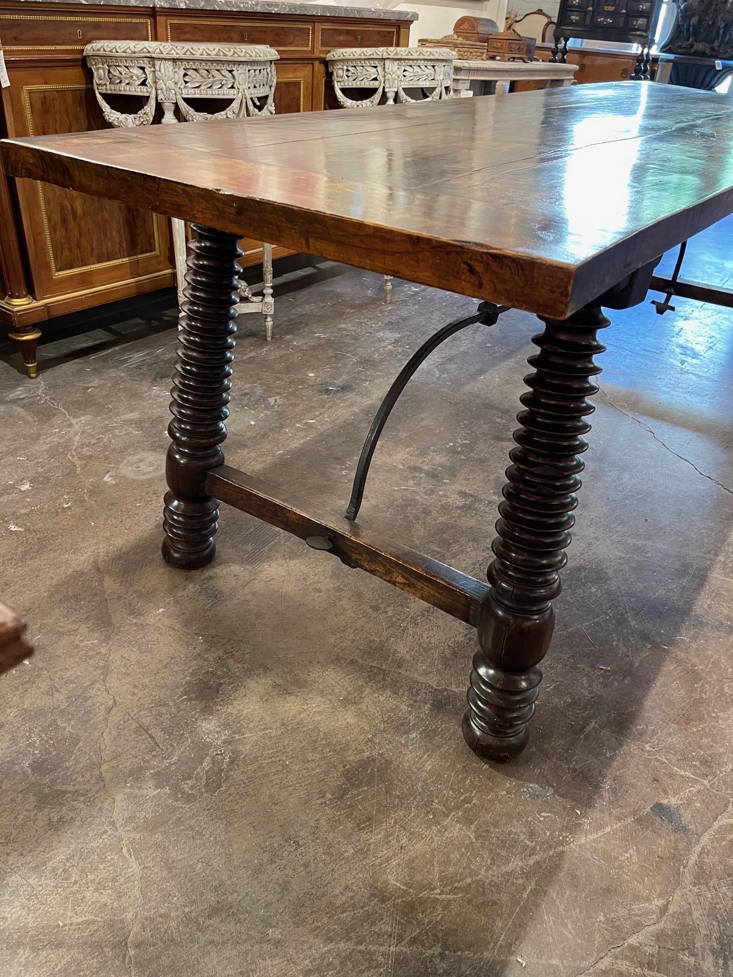 19th Century Portuguese Carved Walnut Twist Leg Trestle Table For Sale 3