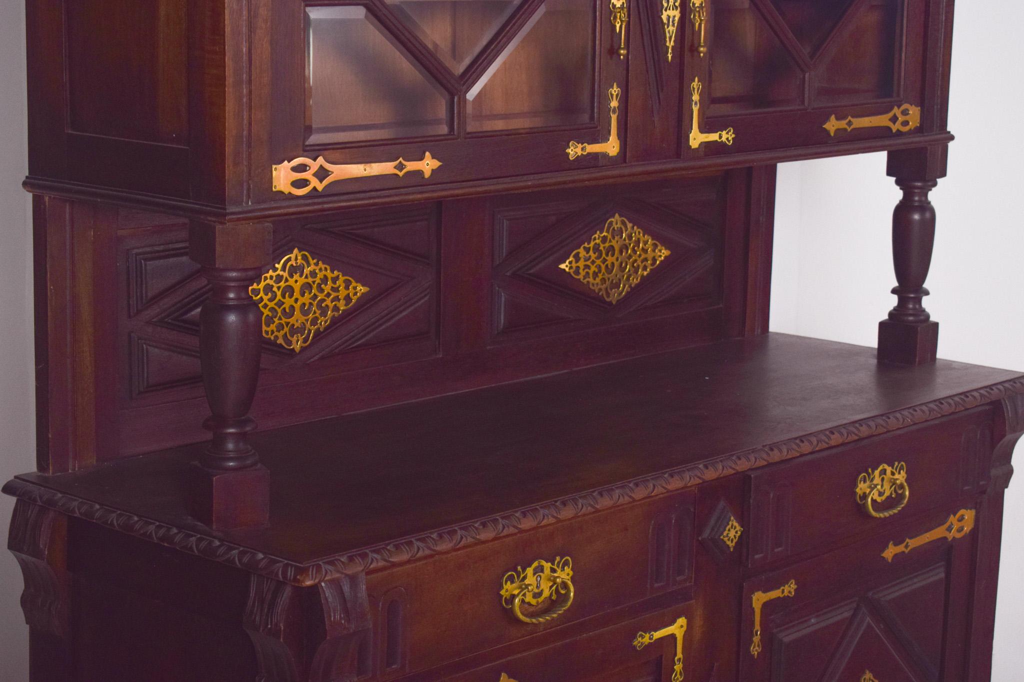 Armario de estilo holandés portugués del siglo XIX con herrajes de latón en venta 3