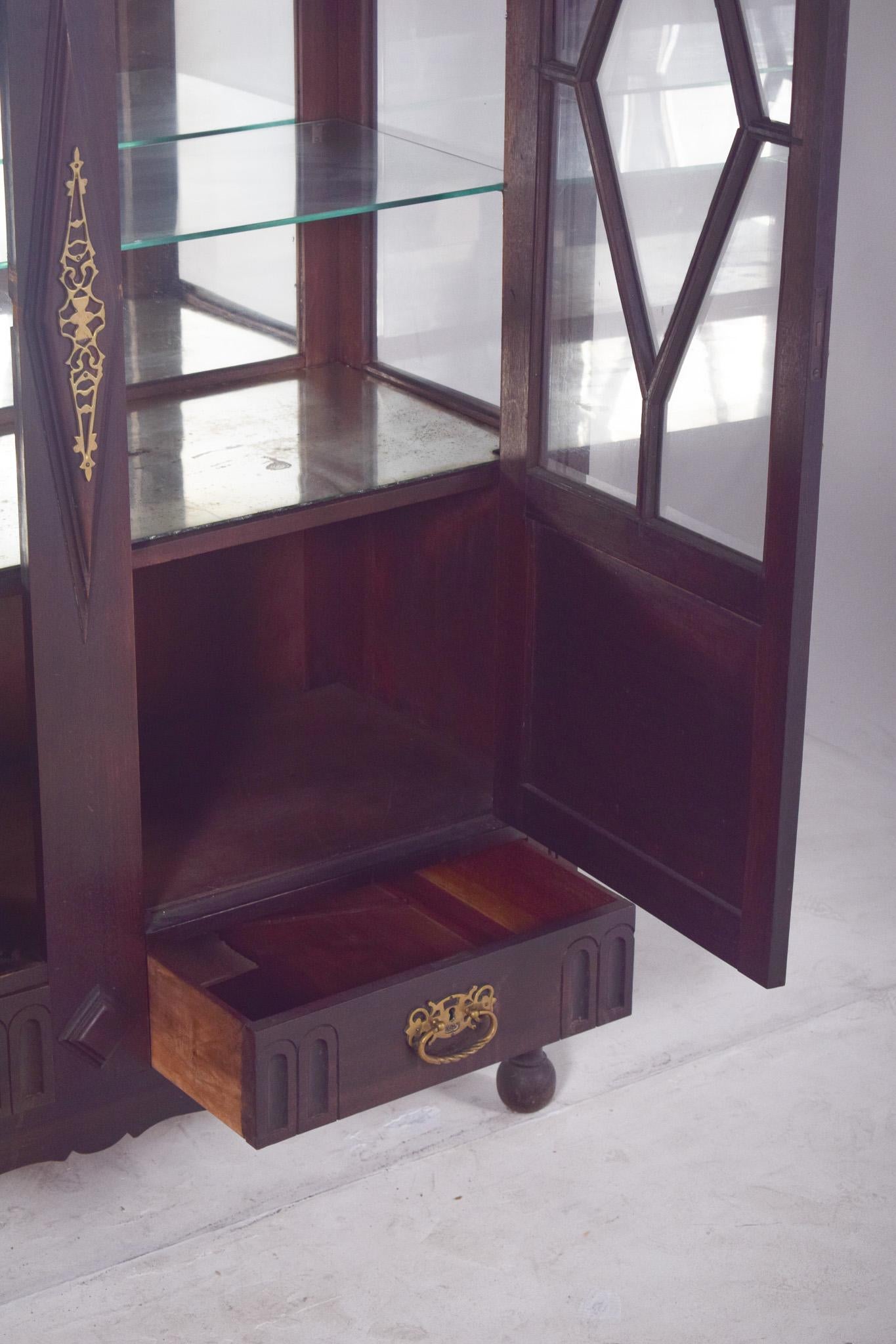 19th Century Portuguese Dutch-Style Display Cabinet For Sale 7