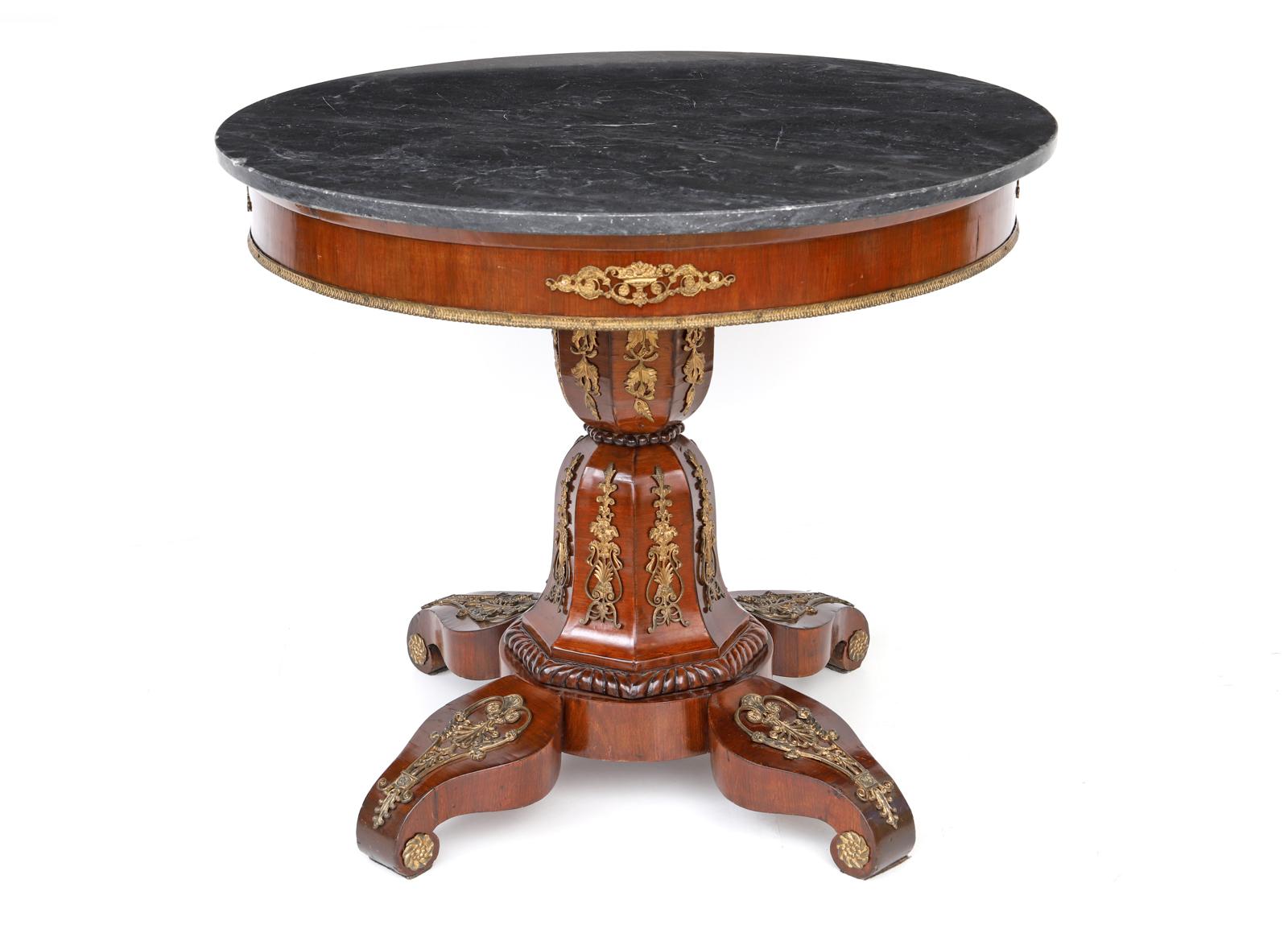 Table centrale Empire portugaise du 19e siècle Bon état - En vente à Lisboa, PT