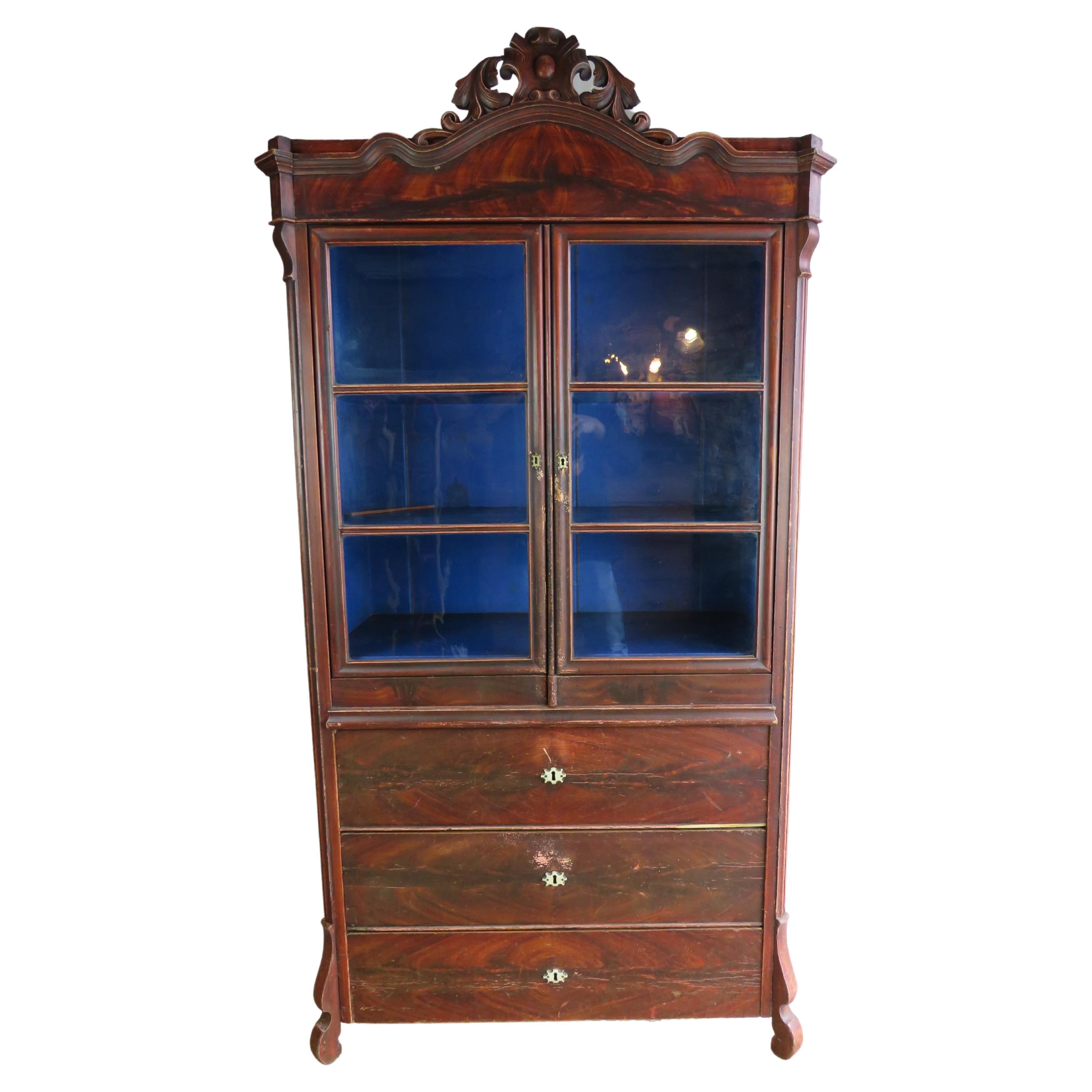 Credenza portoghese del XIX secolo dipinta a grana grossa