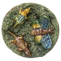 Piatto a forma di lucertola da parete in maiolica portoghese del XIX secolo