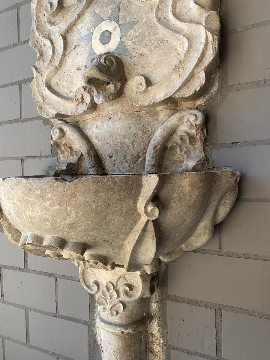 Hand-Carved 19th Century Portuguese Marble Wall Fountain For Sale