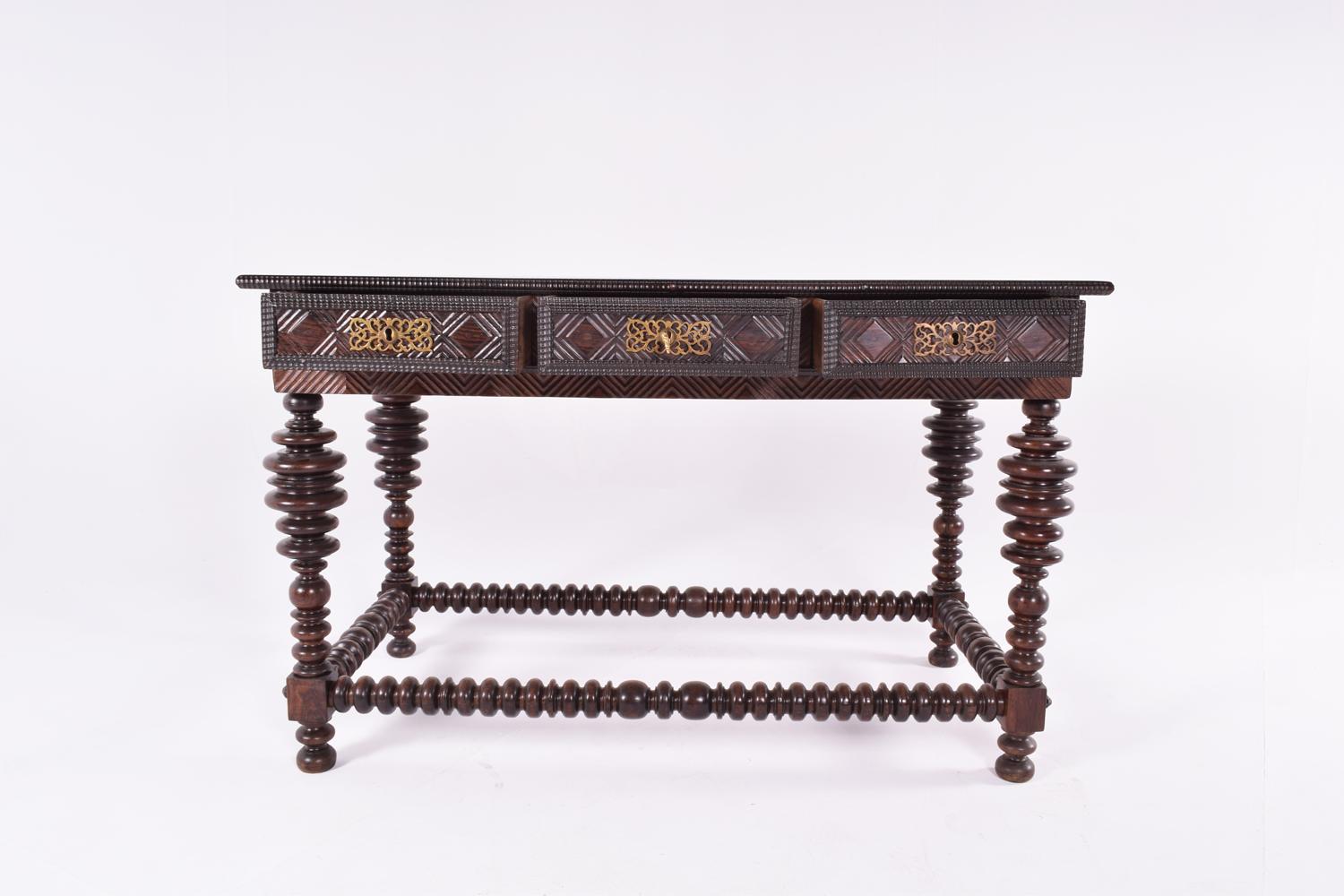 19th Century Portuguese Rosewood Buffet Center Table, 1890 3