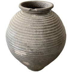 Vaso nero in terracotta opaca tornita, portoghese del XIX secolo