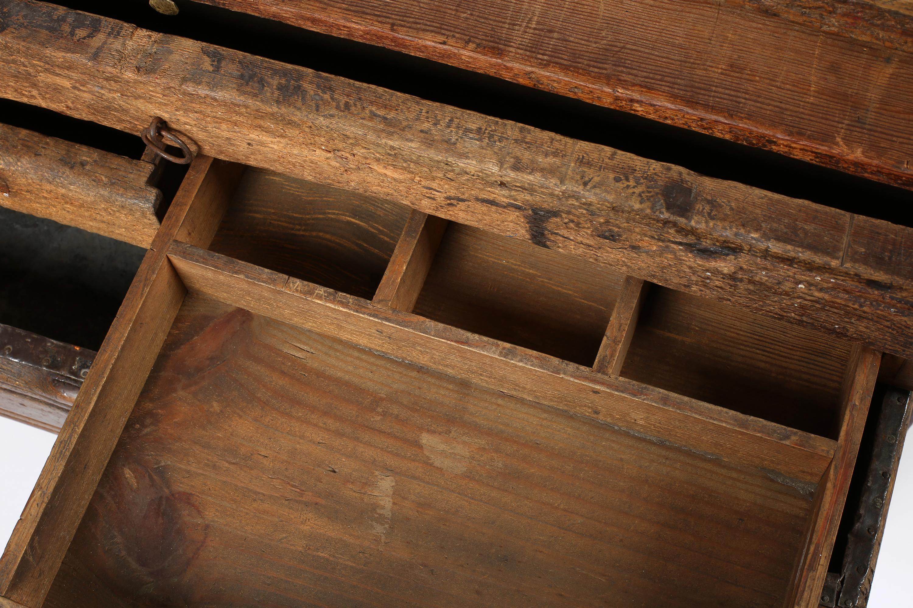 19th Century Portuguese Wabi-Sabi Rustic Goldsmiths Workbench For Sale 12